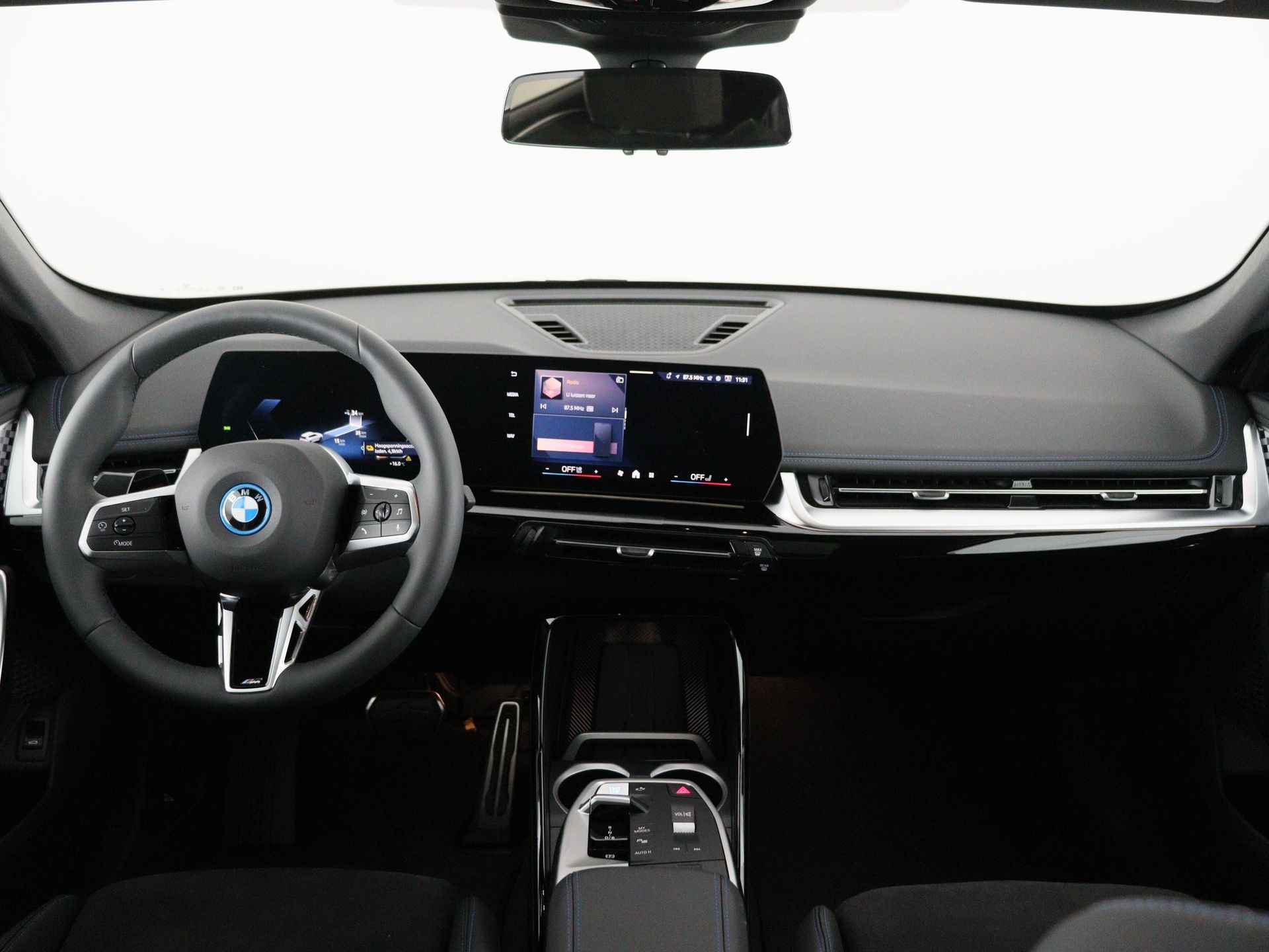 BMW iX1 eDrive20 67 kWh - 14/25