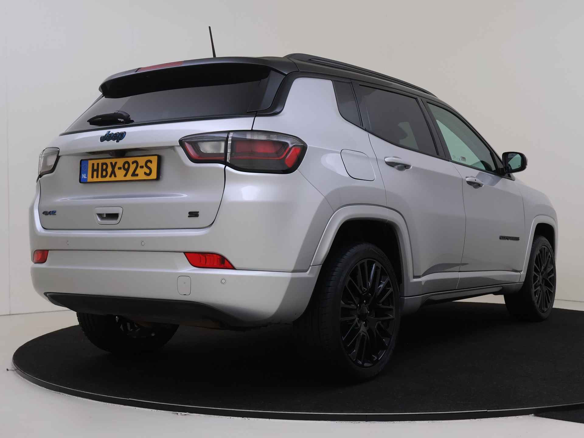 Jeep Compass 4xe 240 Plug-in Hybrid Electric S | Winter Pack | Lederen Bekleding | Open dak ! - 11/46