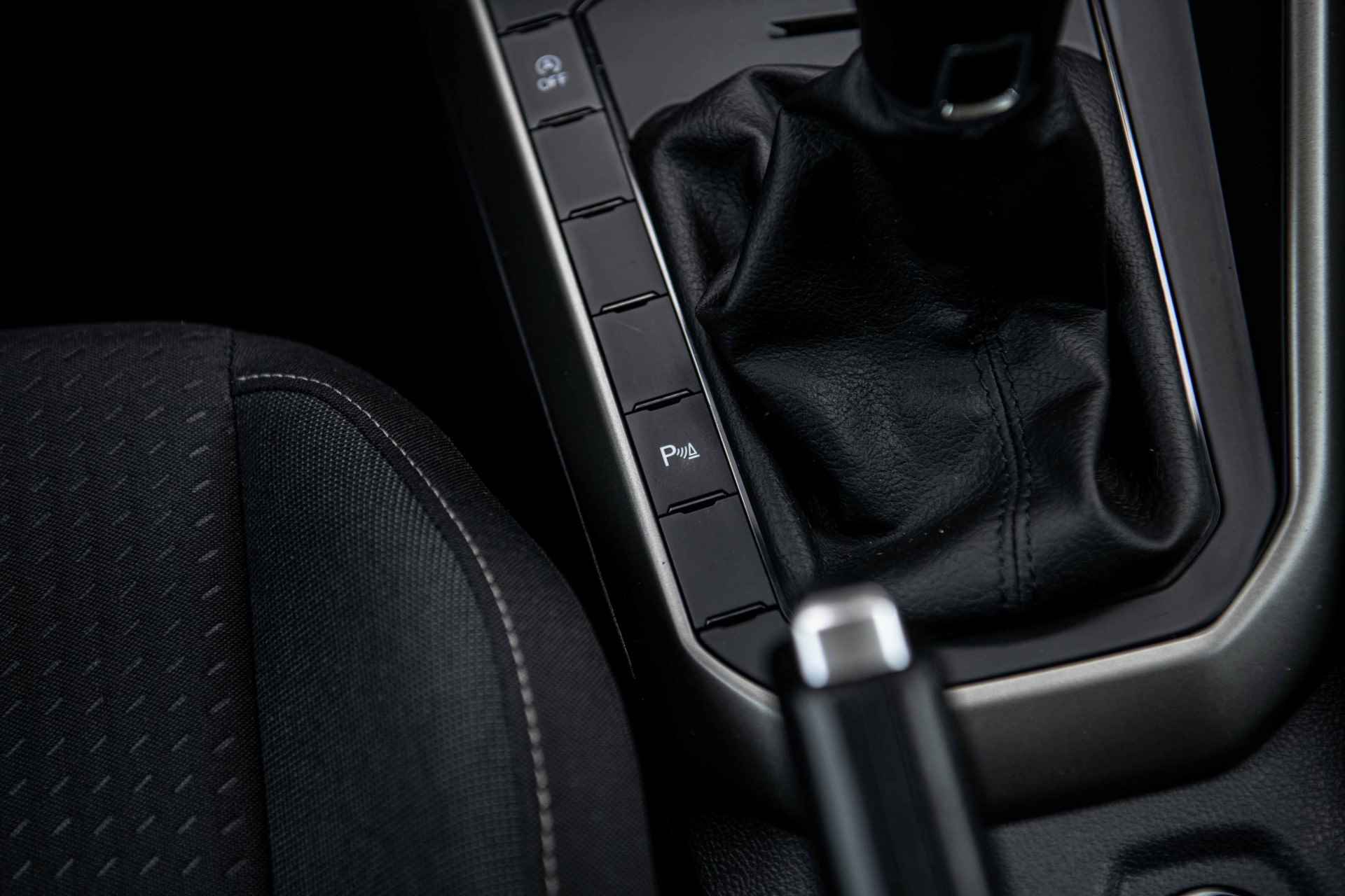 Volkswagen Polo 1.0 TSi 95 pk Comfortline Executive | Camera | Navigatie | Parkeersensoren - 29/41