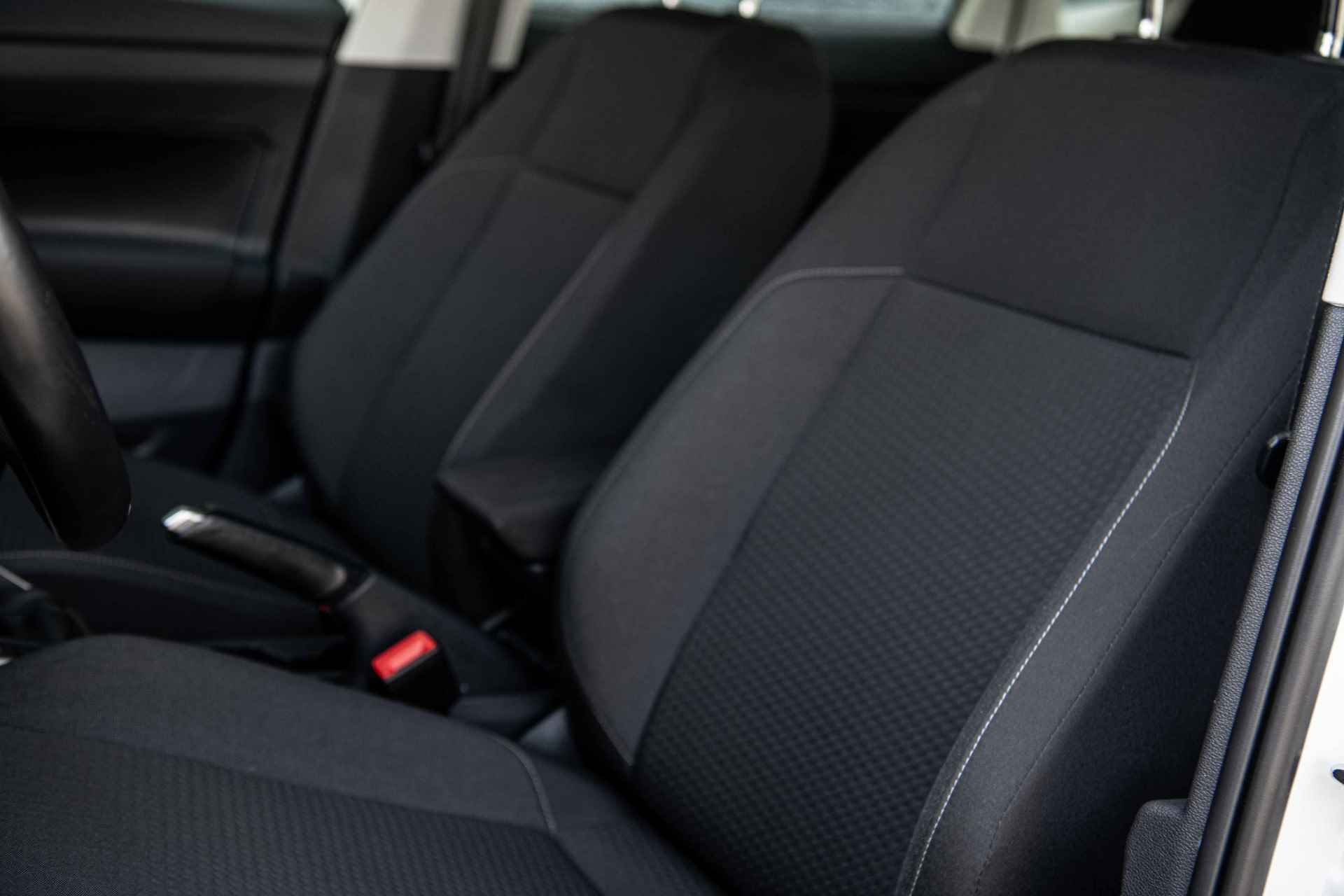 Volkswagen Polo 1.0 TSi 95 pk Comfortline Executive | Camera | Navigatie | Parkeersensoren - 36/41