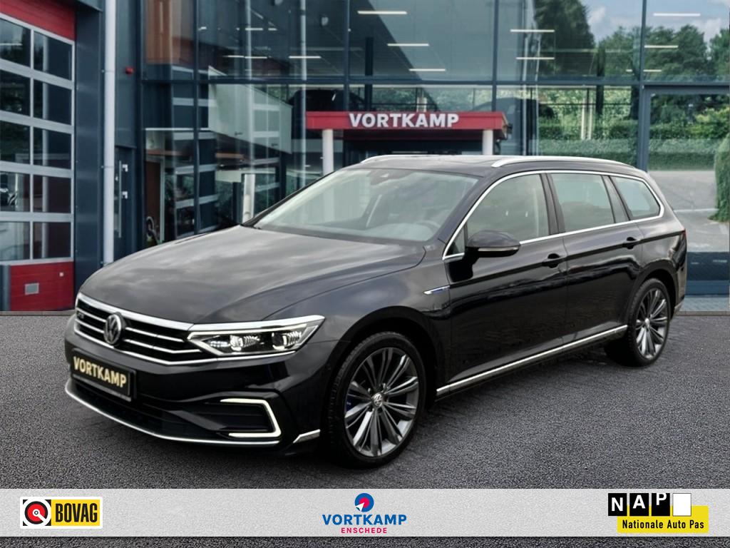 VOLKSWAGEN Passat Variant 1.4 TSI GTE PANO-DAK/LEDER/TREKHAAK/IQ-LIGHTS/STANDKACHEL