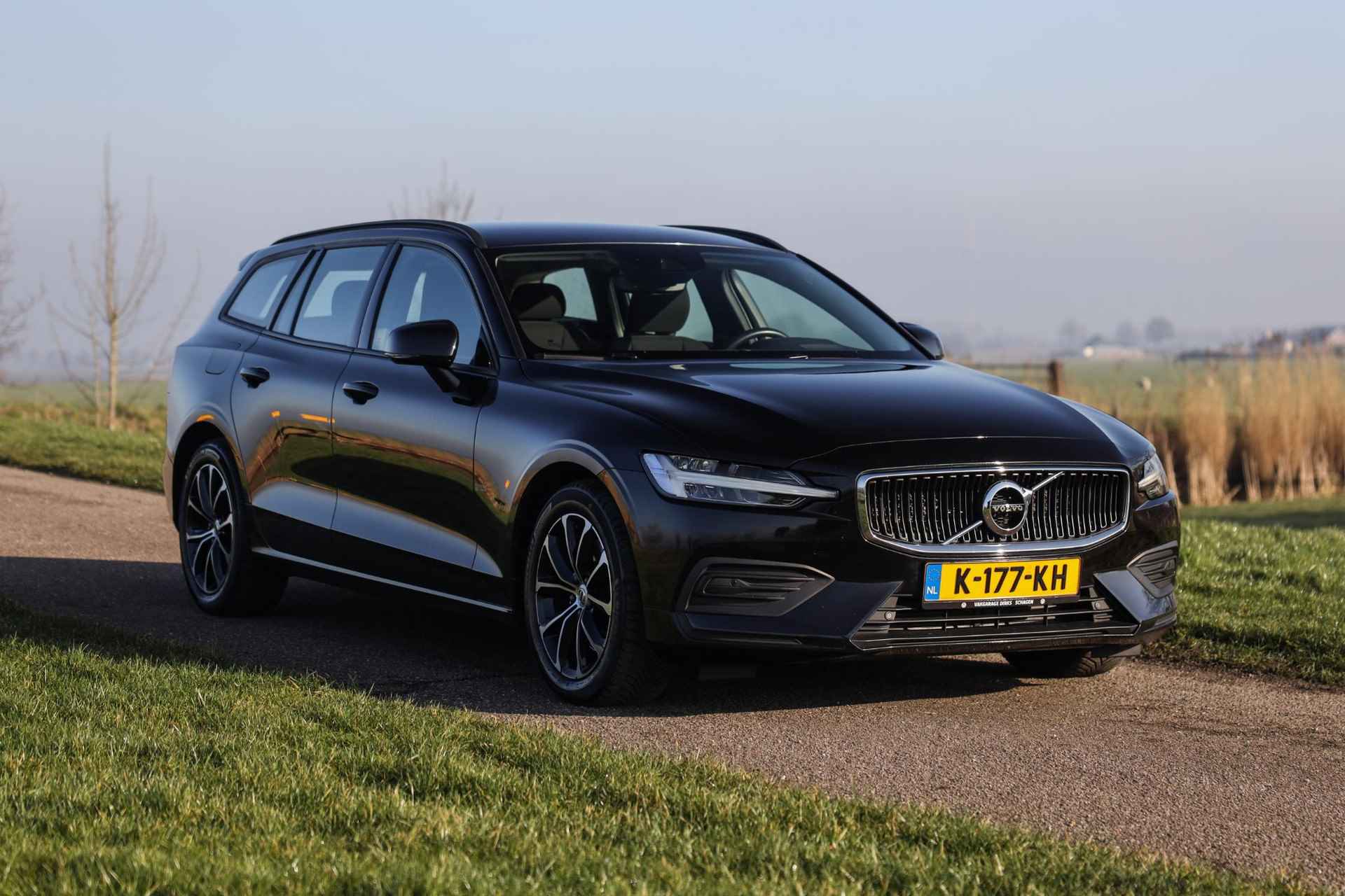 Volvo V60 2.0 B3 Momentum ✅ LED ✅ Camera ✅ ACC - 28/33