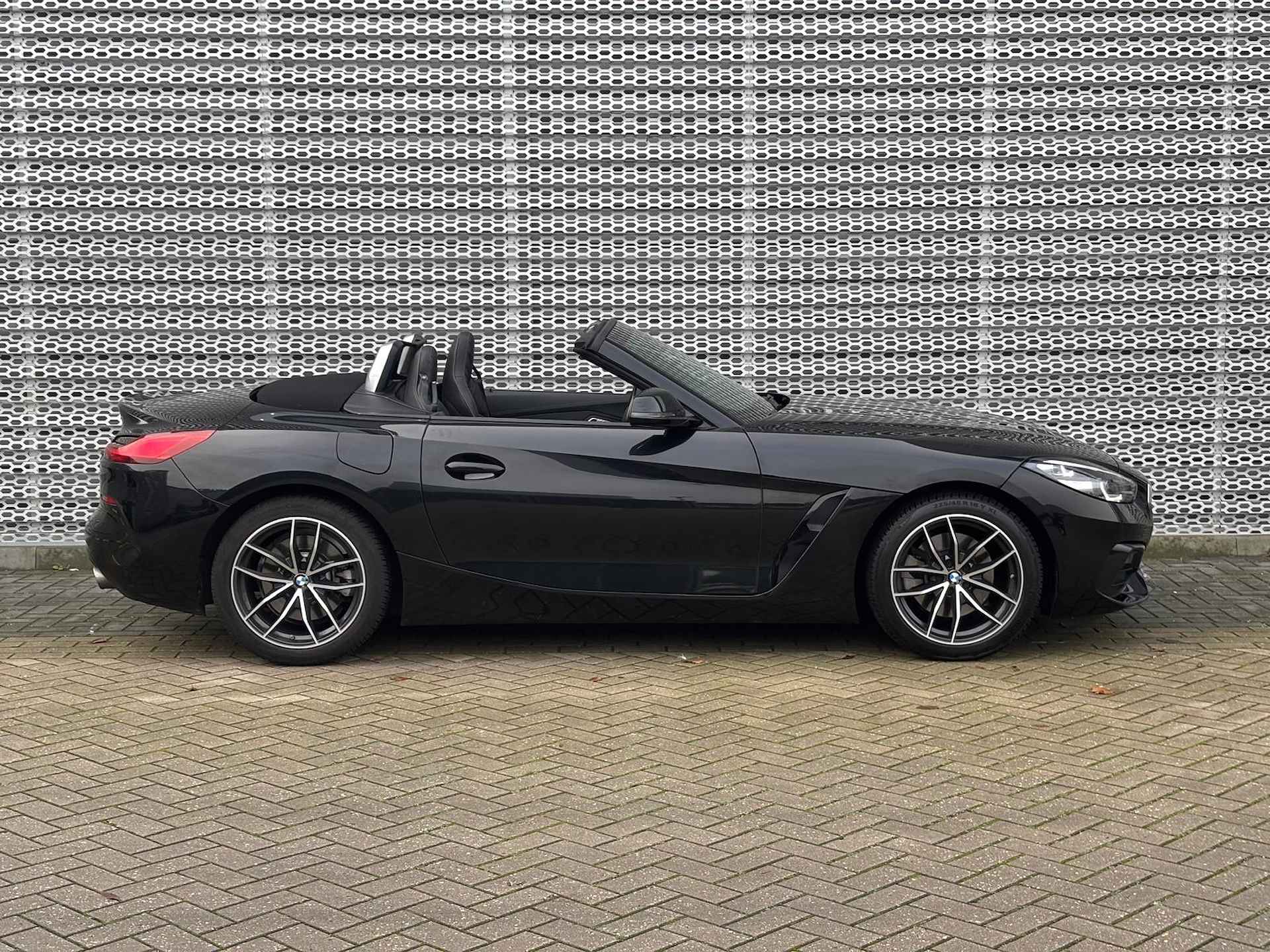 BMW Z4 Roadster sDrive30i 259PK High Executive / Digitale Cockpit / Lederen Bekleding / 18" LMV / Parkeersensoren V+A / Stoelverwarming / LED - 9/27