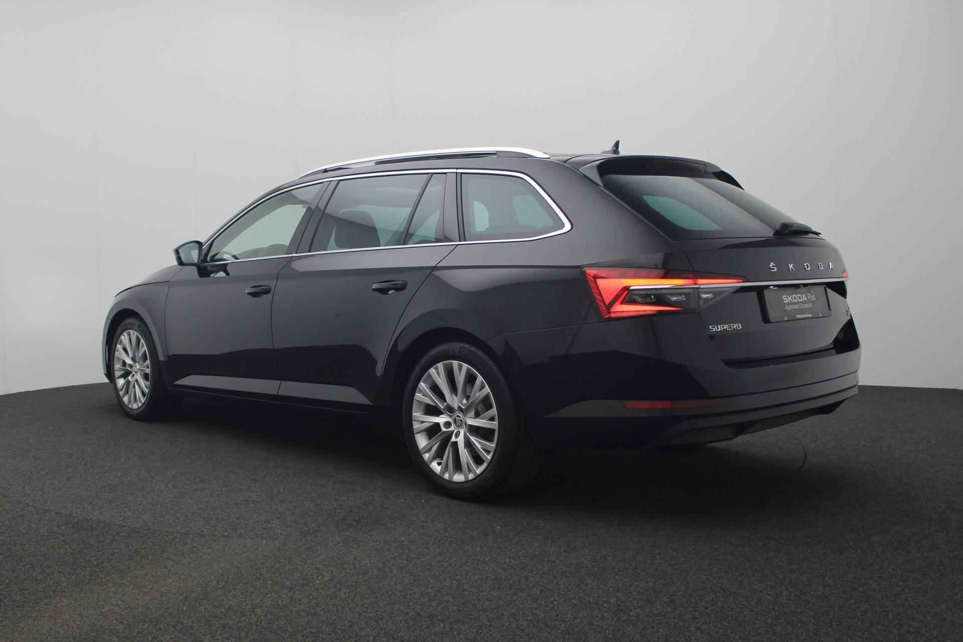 Skoda Superb Combi 1.4 TSI 218PK DSG iV Style | Pano | Trekhaak | Matrix LED | Stoel-/achterbankverwarming | Rondomzicht camera | Adaptief onderstel | Navi Columbus | Geheugenstoel | ACC | Keyless - 38/46