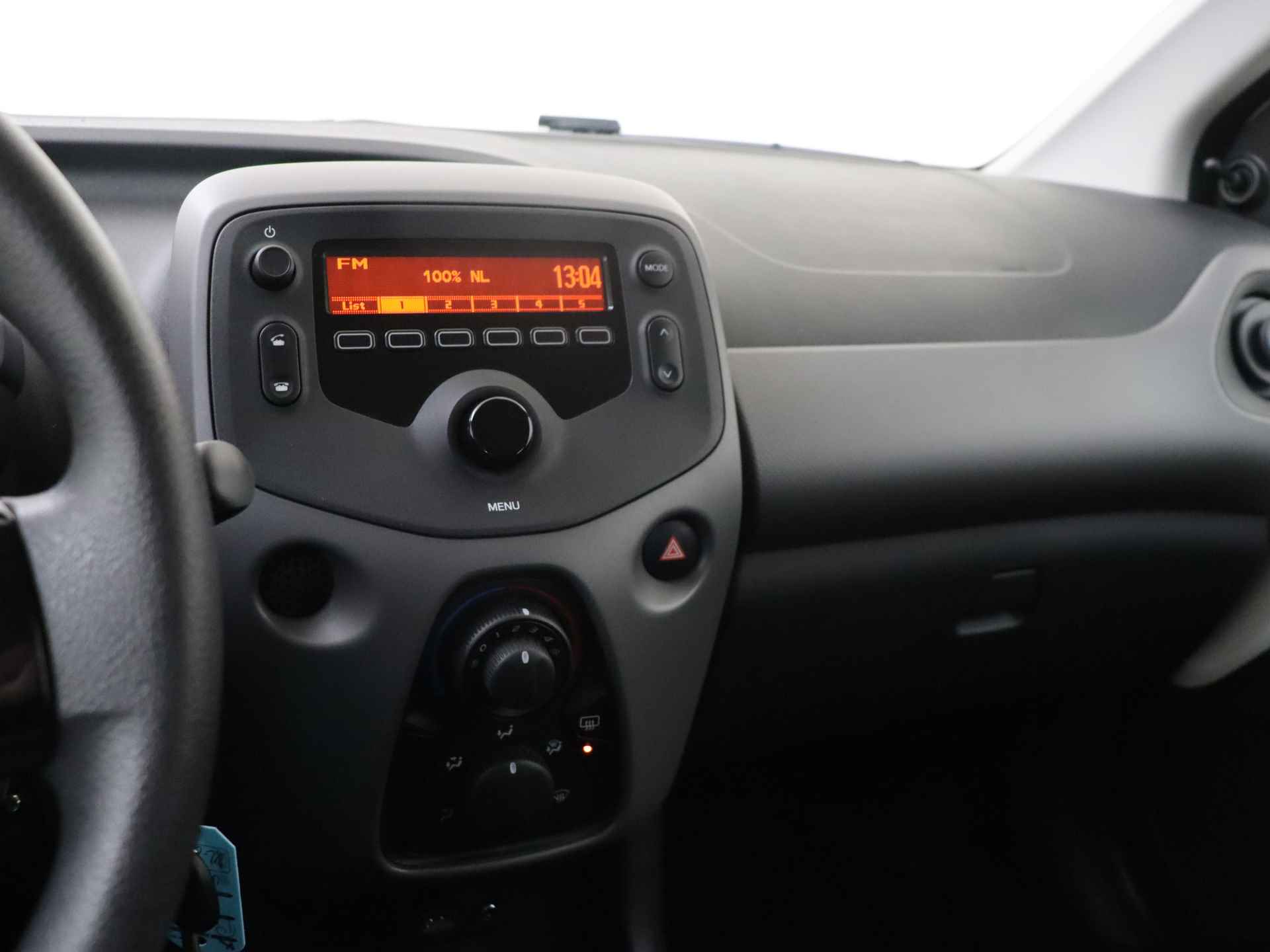 Peugeot 108 1.0 e-VTi Active | 72PK | Radio | Centr. deurvergrendeling | Elektr. Ramen | Dealer onderhouden | - 8/40