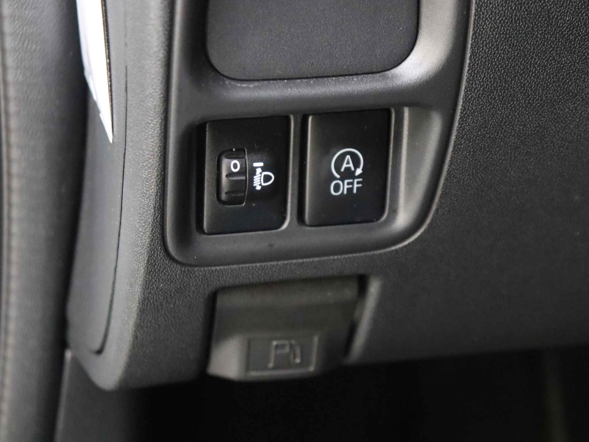 Peugeot 108 1.0 e-VTi Active | 72PK | Radio | Centr. deurvergrendeling | Elektr. Ramen | Dealer onderhouden | - 33/40