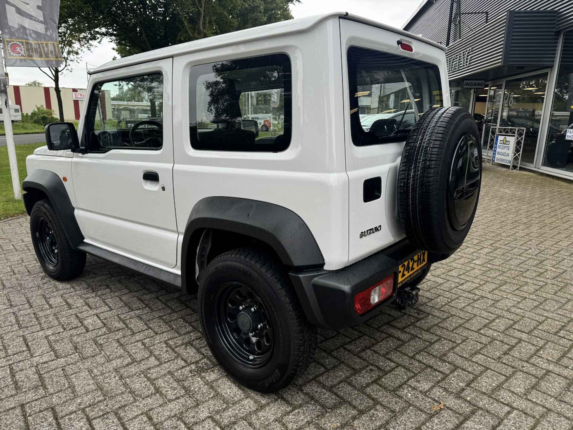 Suzuki Jimny 1.5 Select 4zits/Cruise/ Camera/ Trekhaak afn.b./Stoelverw. - 3/26