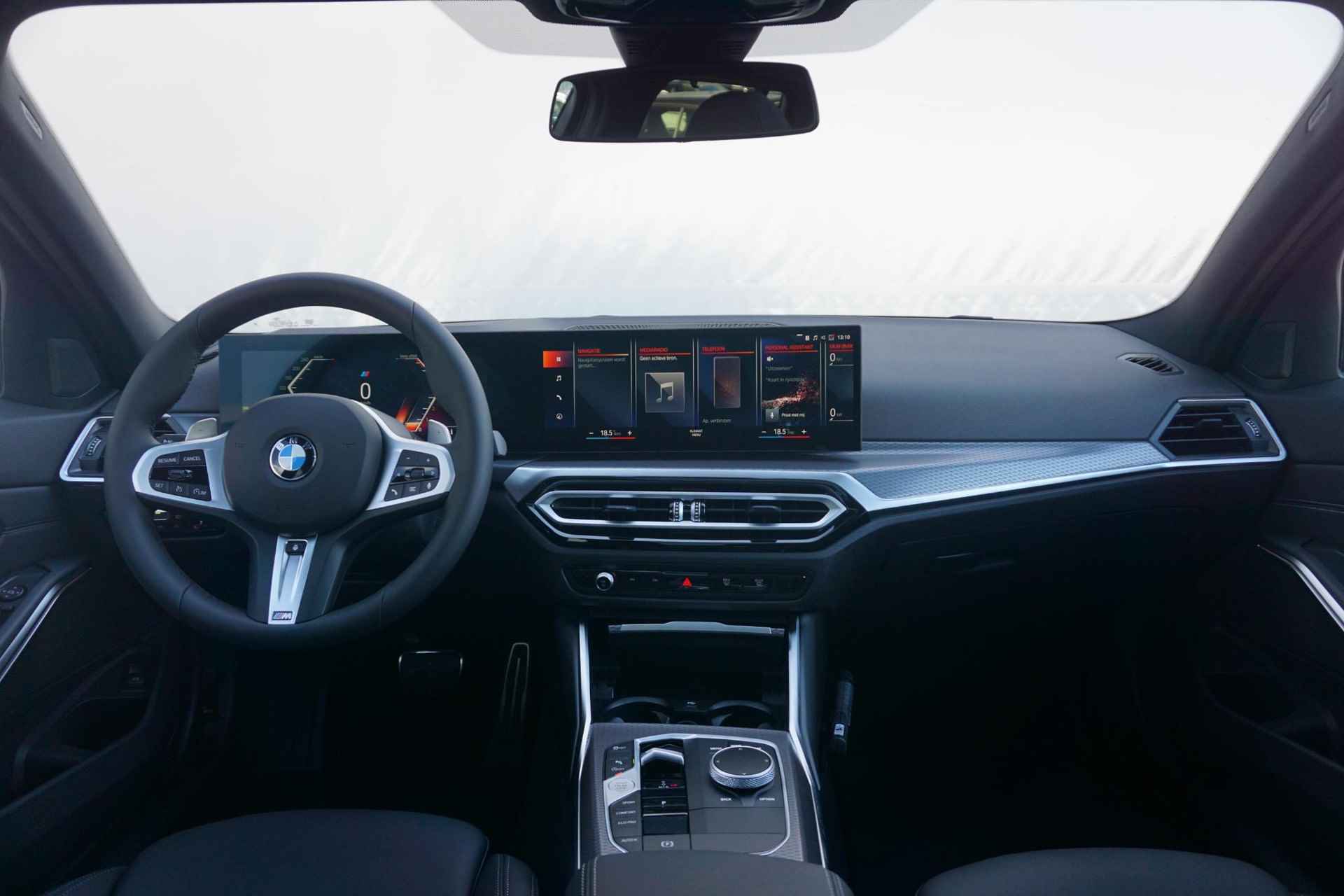 BMW 3 Serie Touring 320i M Sport / Trekhaak / Hifi / Stoel- en Stuurverwarming / Comfort Acces / Panorama Dak - 9/29