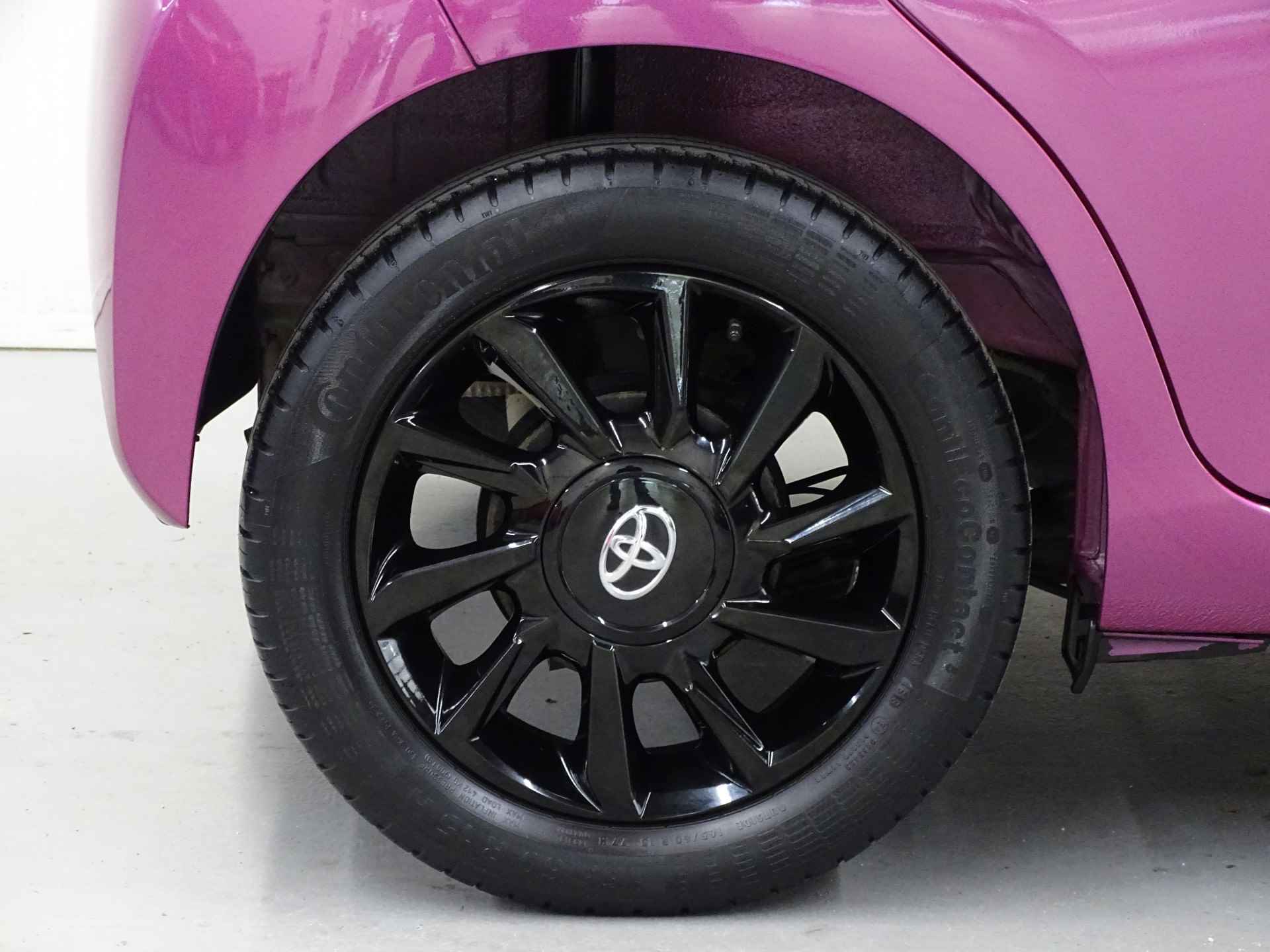 Toyota Aygo 1.0 VVT-i x-cite x-shift - 9/29
