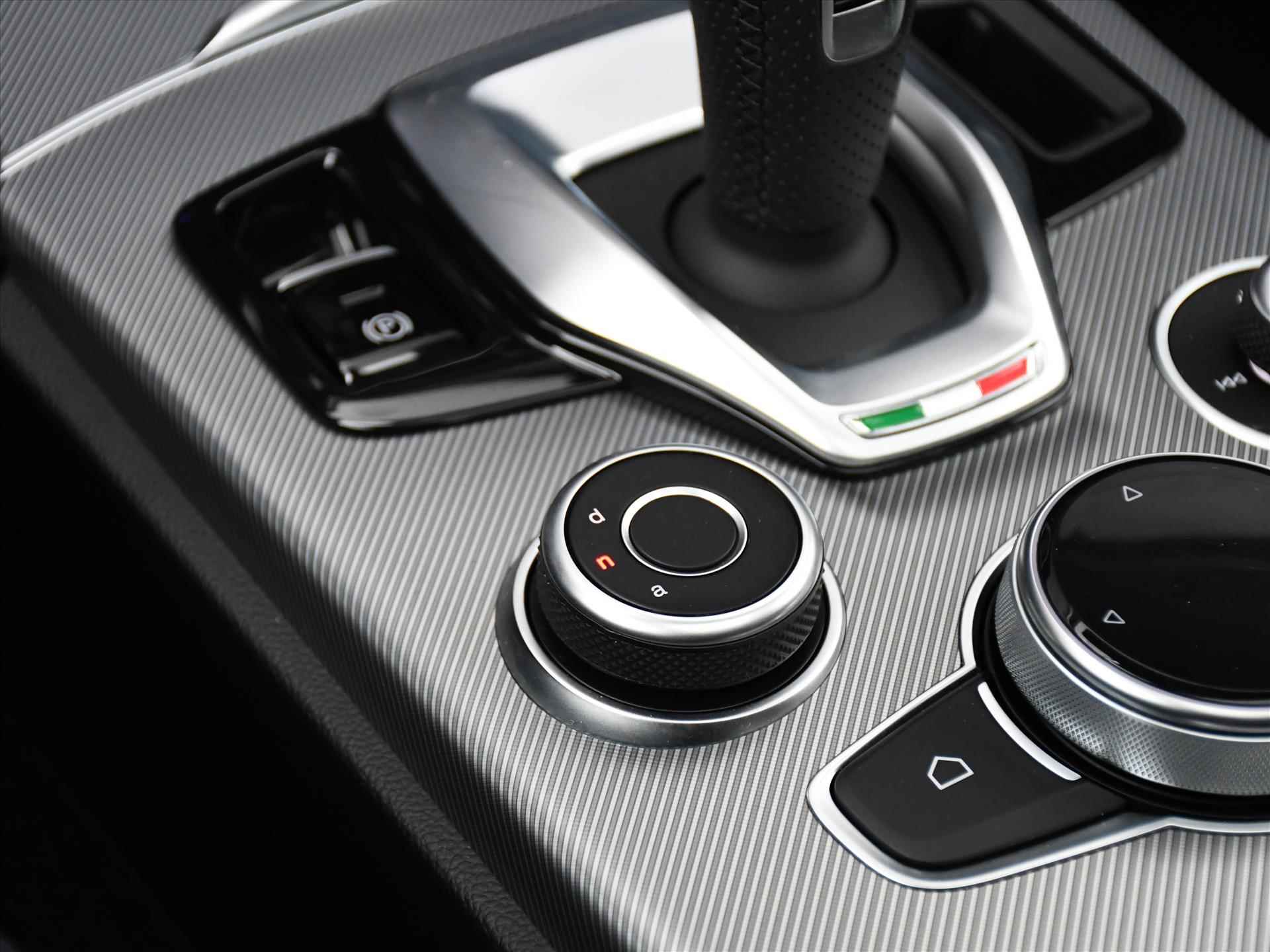 Alfa Romeo Stelvio Veloce 2.0 Turbo AWD 280pk Automaat PANO/SCHUIF-DAK | 20''LM | DODE HOEK | PDC + CAM. | ADAPT. CRUISE | LEDER | FLIPPERS - 37/59