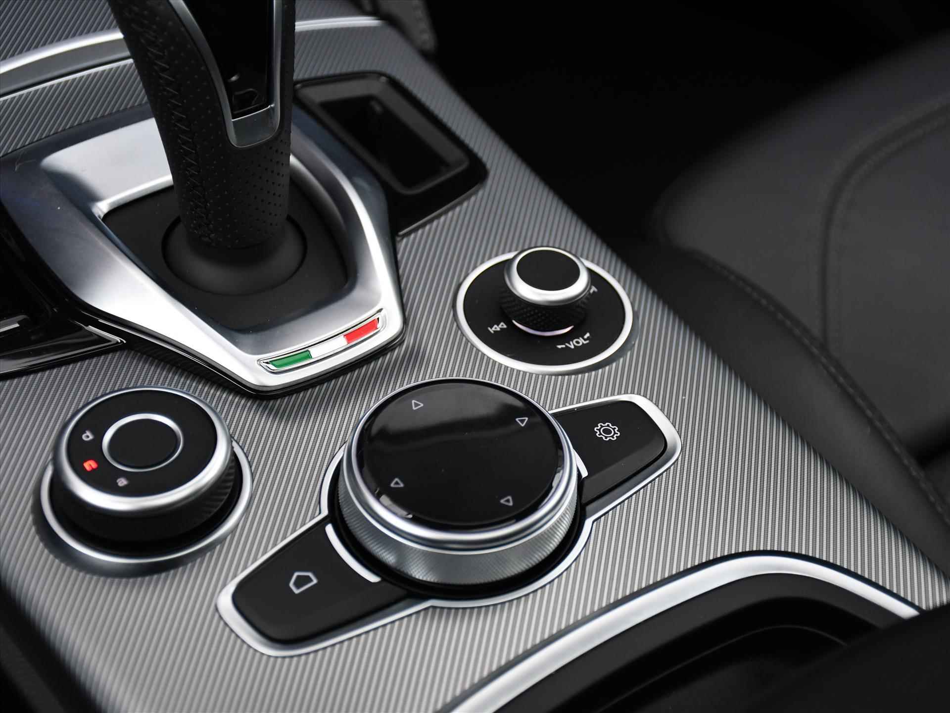 Alfa Romeo Stelvio Veloce 2.0 Turbo AWD 280pk Automaat PANO/SCHUIF-DAK | 20''LM | DODE HOEK | PDC + CAM. | ADAPT. CRUISE | LEDER | FLIPPERS - 38/59
