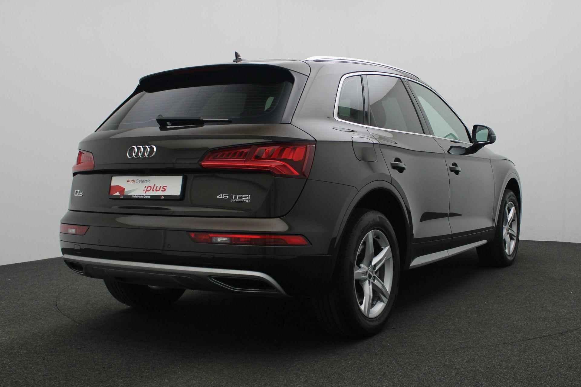 Audi Q5 45 TFSI 245 pk S-tronic quattro Pro Line | Navigatie | Stoelverwarming | Parkeersensoren voor/achter | Adaptive Cruise | Sportstoelen | - 4/17