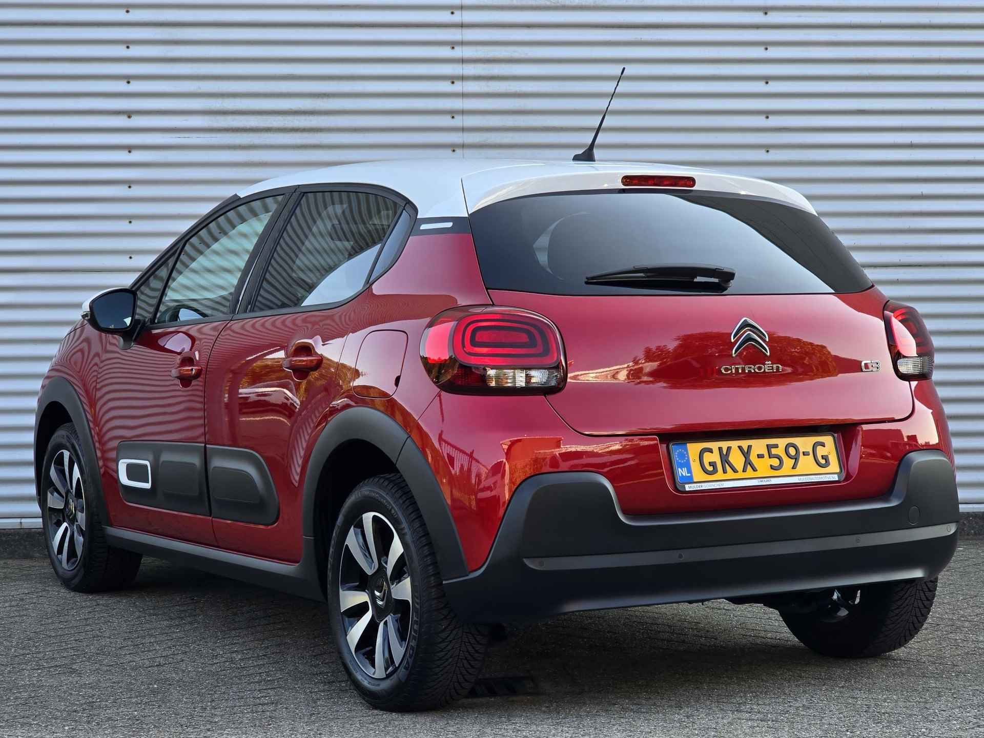 Citroën C3 5-deurs Shine 1.2 PureTech 110pk H6 | TWO-TONE! | NAVI | CAMERA | CLIMA | STOELVERW. | DAB+ | LM-VELGEN | - 8/53