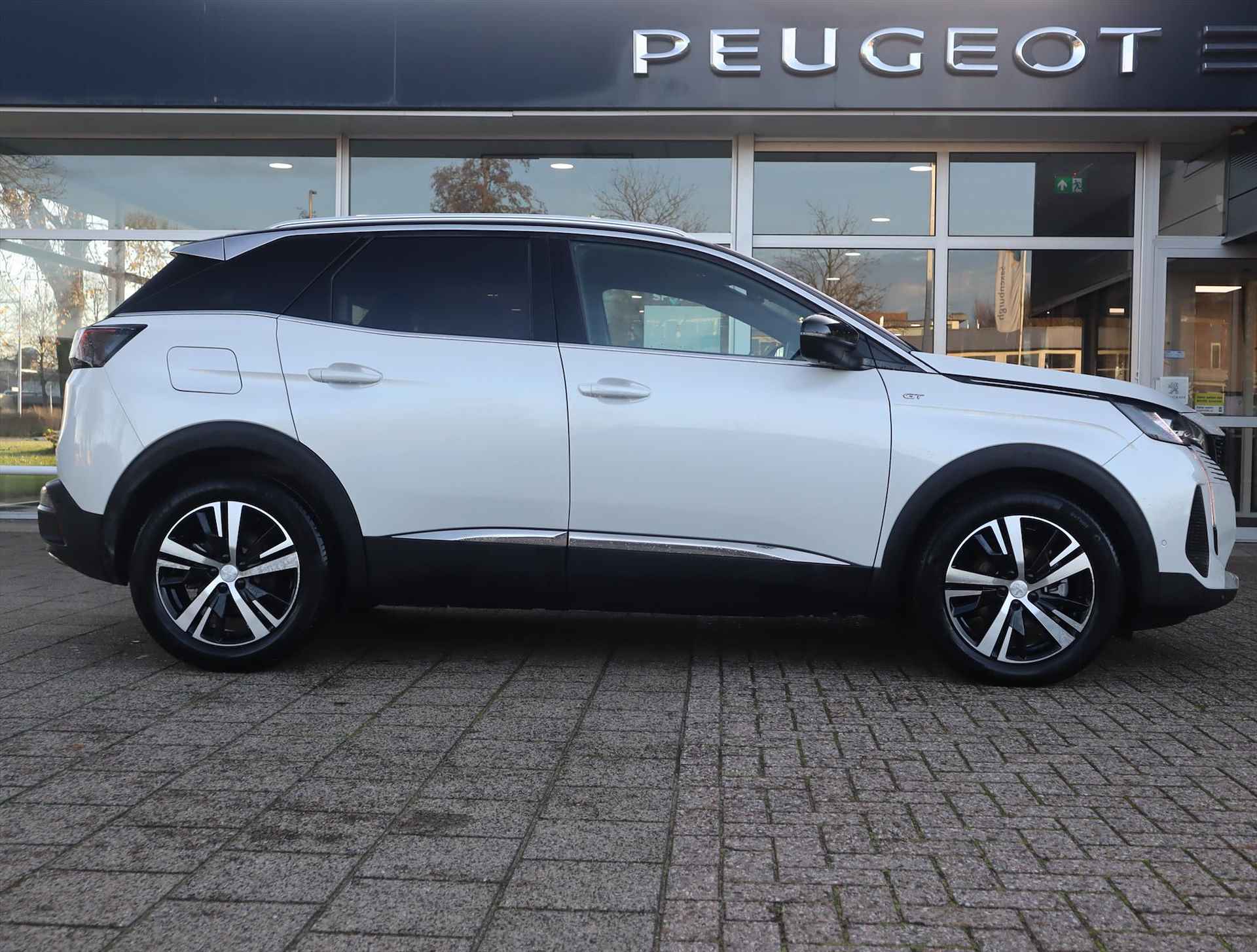 PEUGEOT 3008 SUV GT Hybrid 136pk e-DSC6 Automaat, Rijklaarprijs, Navigatie Adaptieve cruise control Camera voor en achter  DAB+ - 3/68