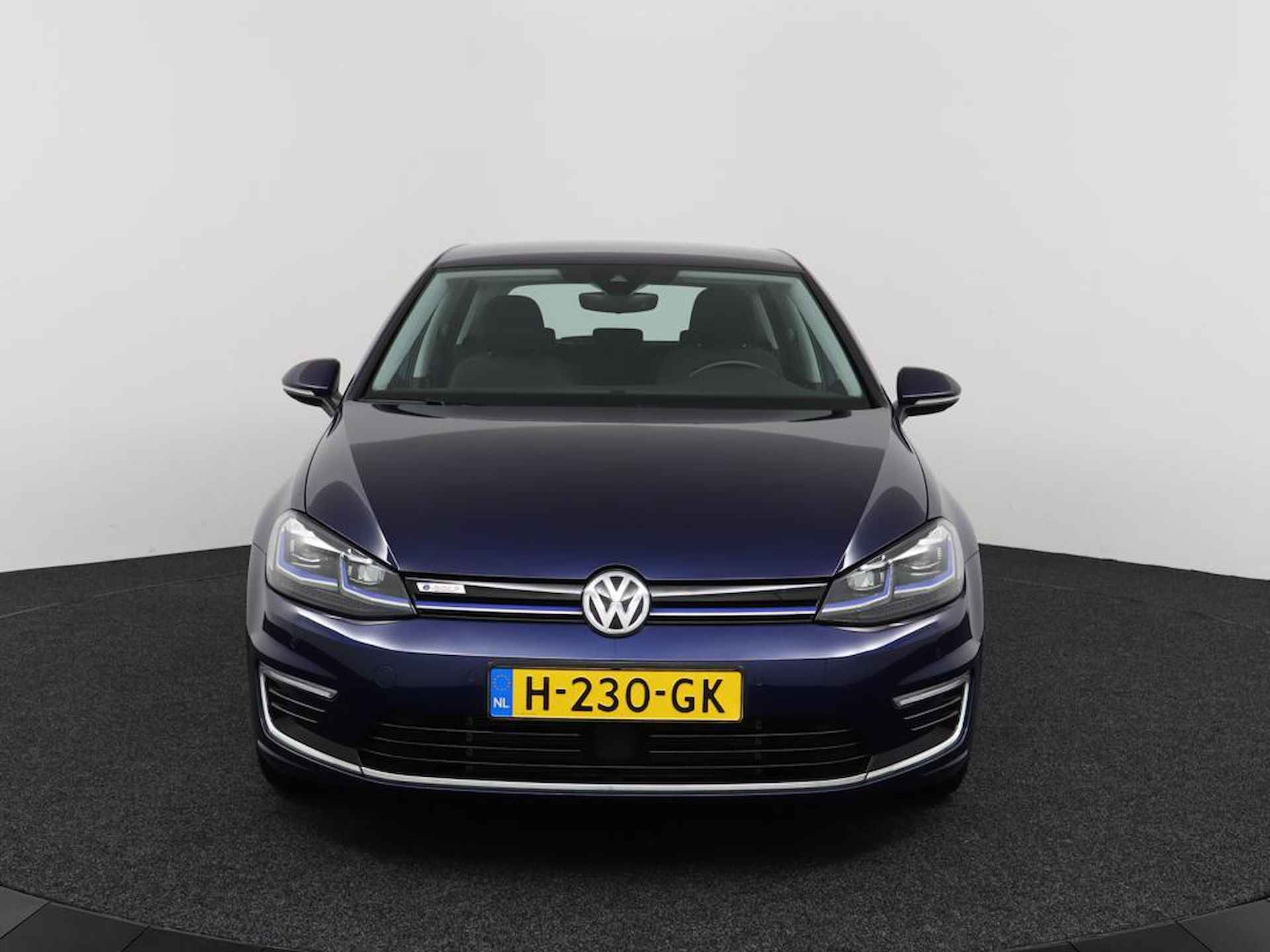 Volkswagen e-Golf E-DITION - 13/41