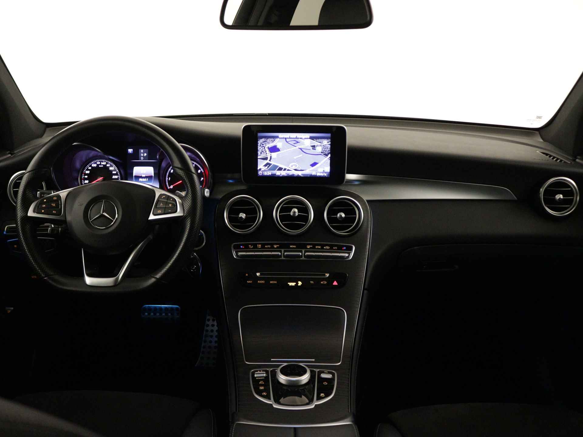 Mercedes-Benz GLC 250 4Matic AMG Line Limited | Stoelverwarming | Trekhaak | Panorama schuif-/kanteldak | Inclusief 24 MB Premium Certified garantie voor Europa. - 5/40