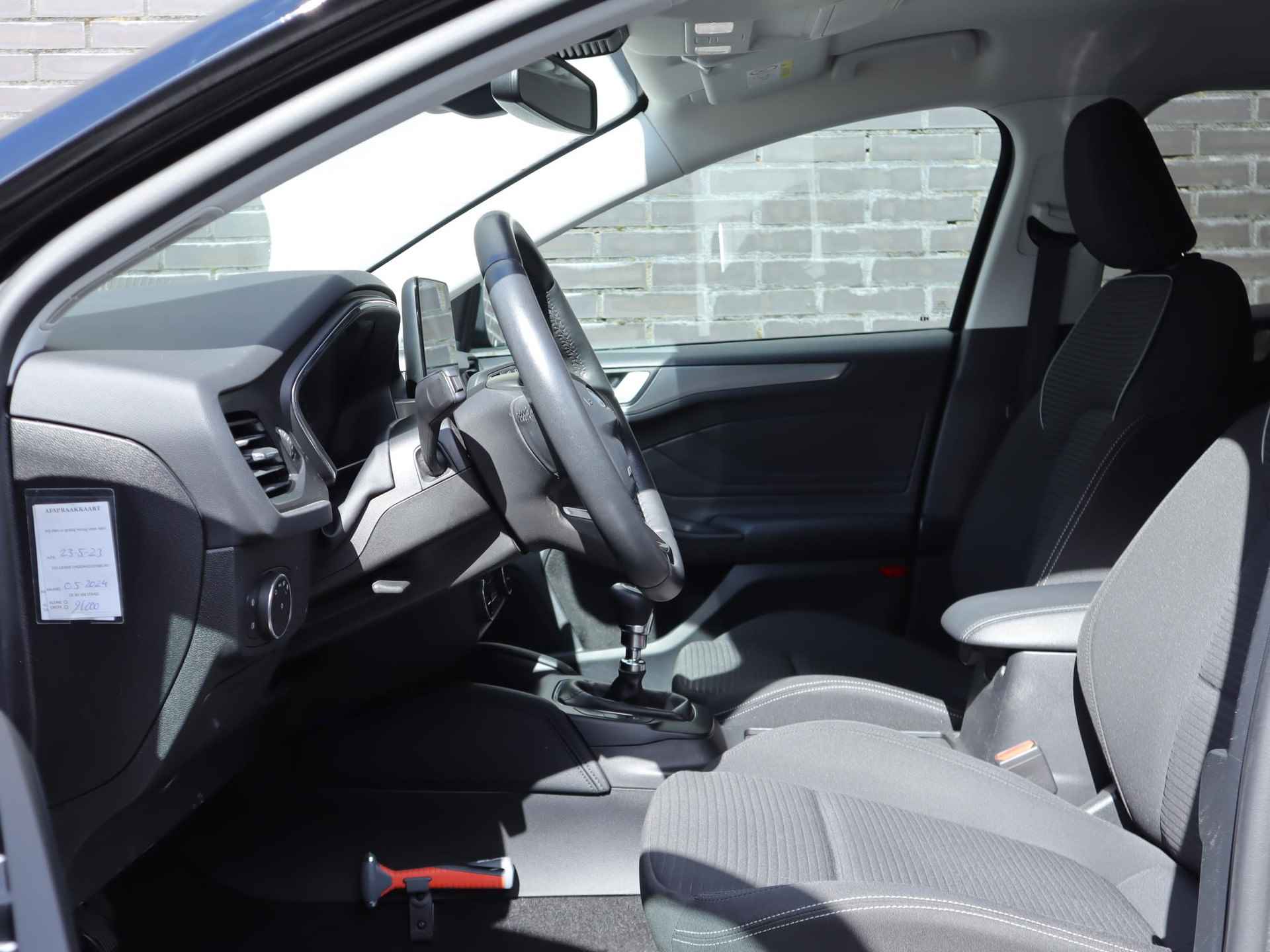 Ford Focus Wagon 1.0 EcoBoost Titanium Business 125pk | Climate control | 17inch lichtmetalen velgen | Navigatie | Parkeer sensoren | Led-koplampen | Keyless entry - 10/46