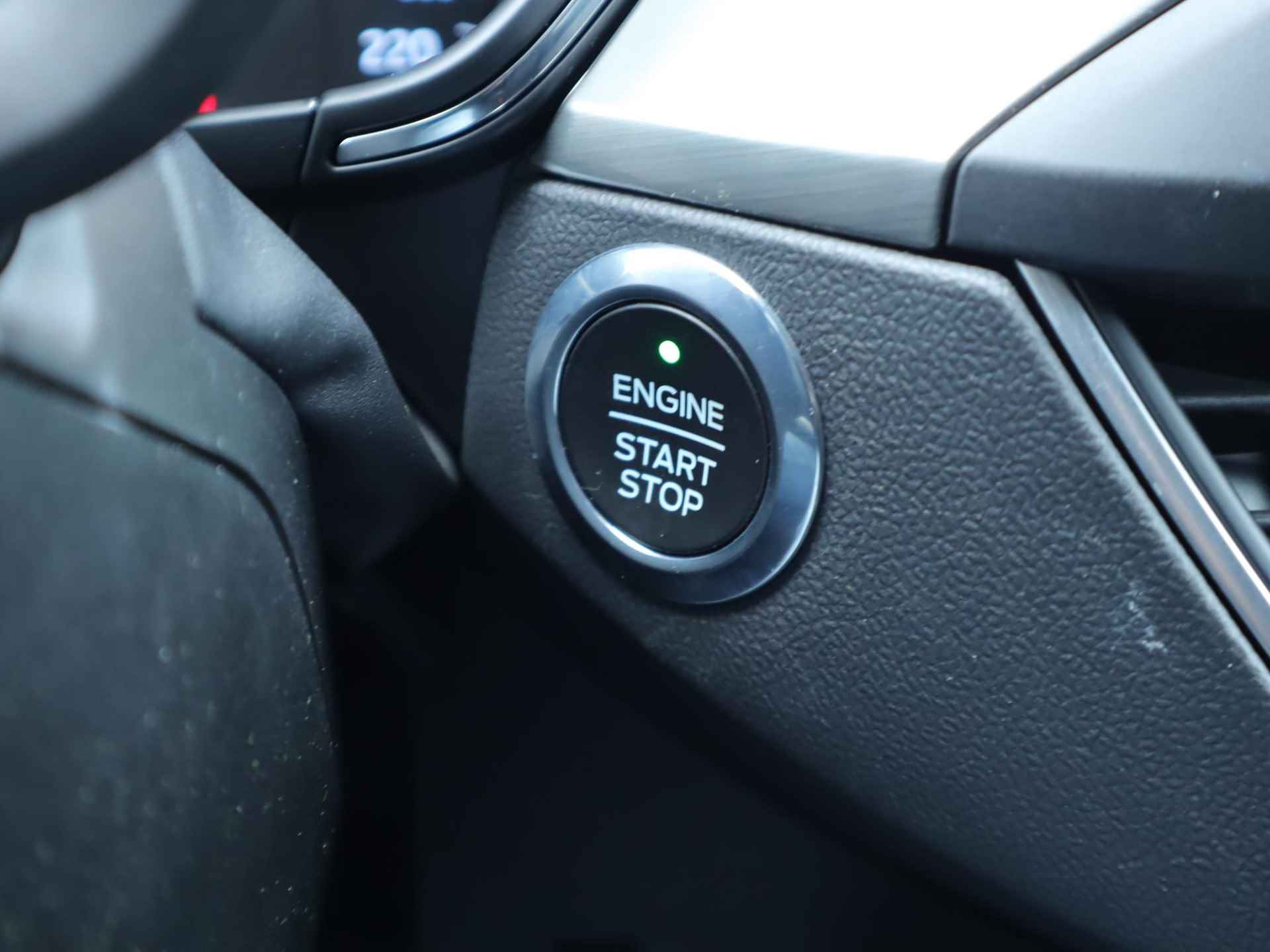 Ford Focus Wagon 1.0 EcoBoost Titanium Business 125pk | Climate control | 17inch lichtmetalen velgen | Navigatie | Parkeer sensoren | Led-koplampen | Keyless entry - 23/46