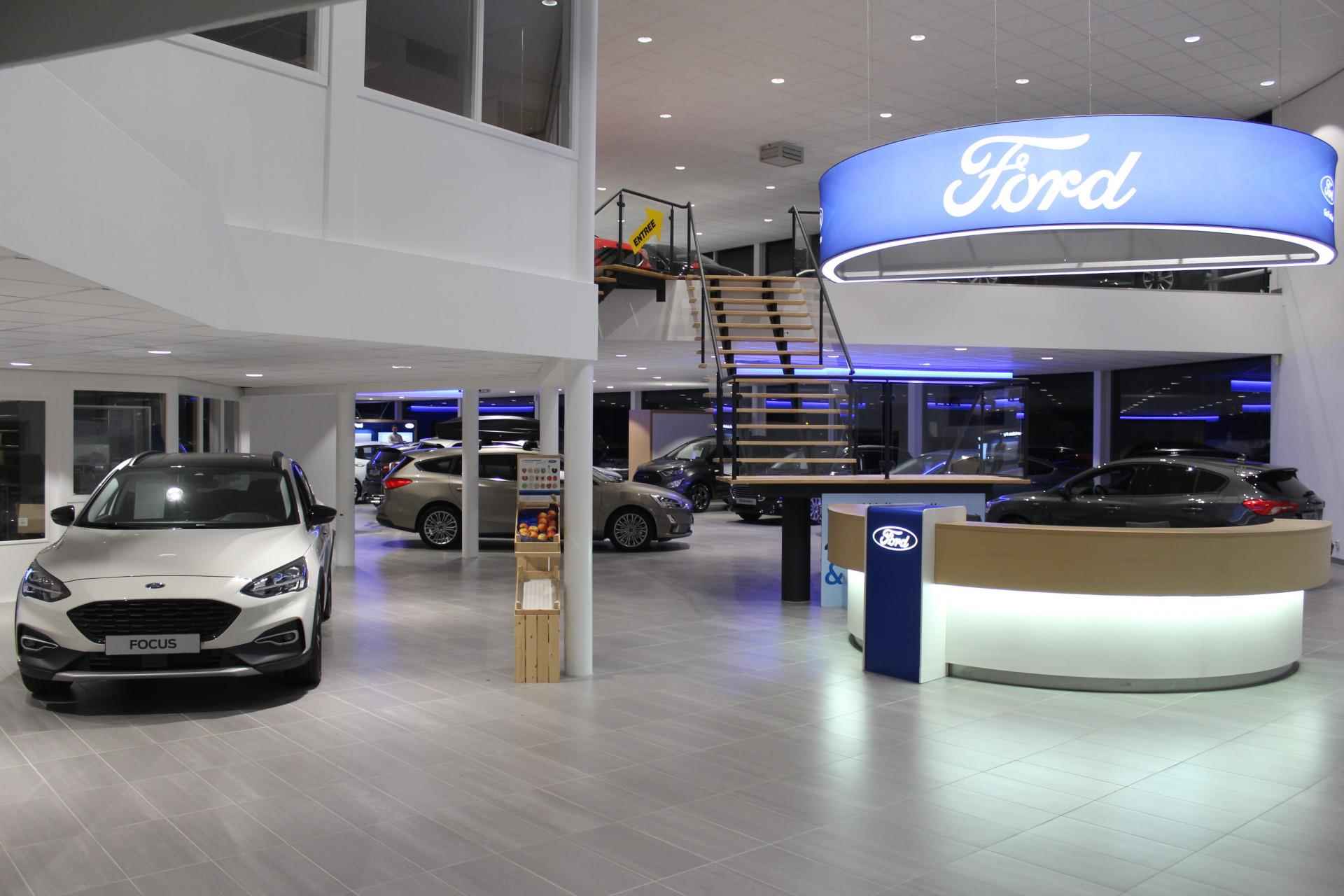 Ford Focus Wagon 1.0 EcoBoost Titanium Business 125pk | Climate control | 17inch lichtmetalen velgen | Navigatie | Parkeer sensoren | Led-koplampen | Keyless entry - 39/46