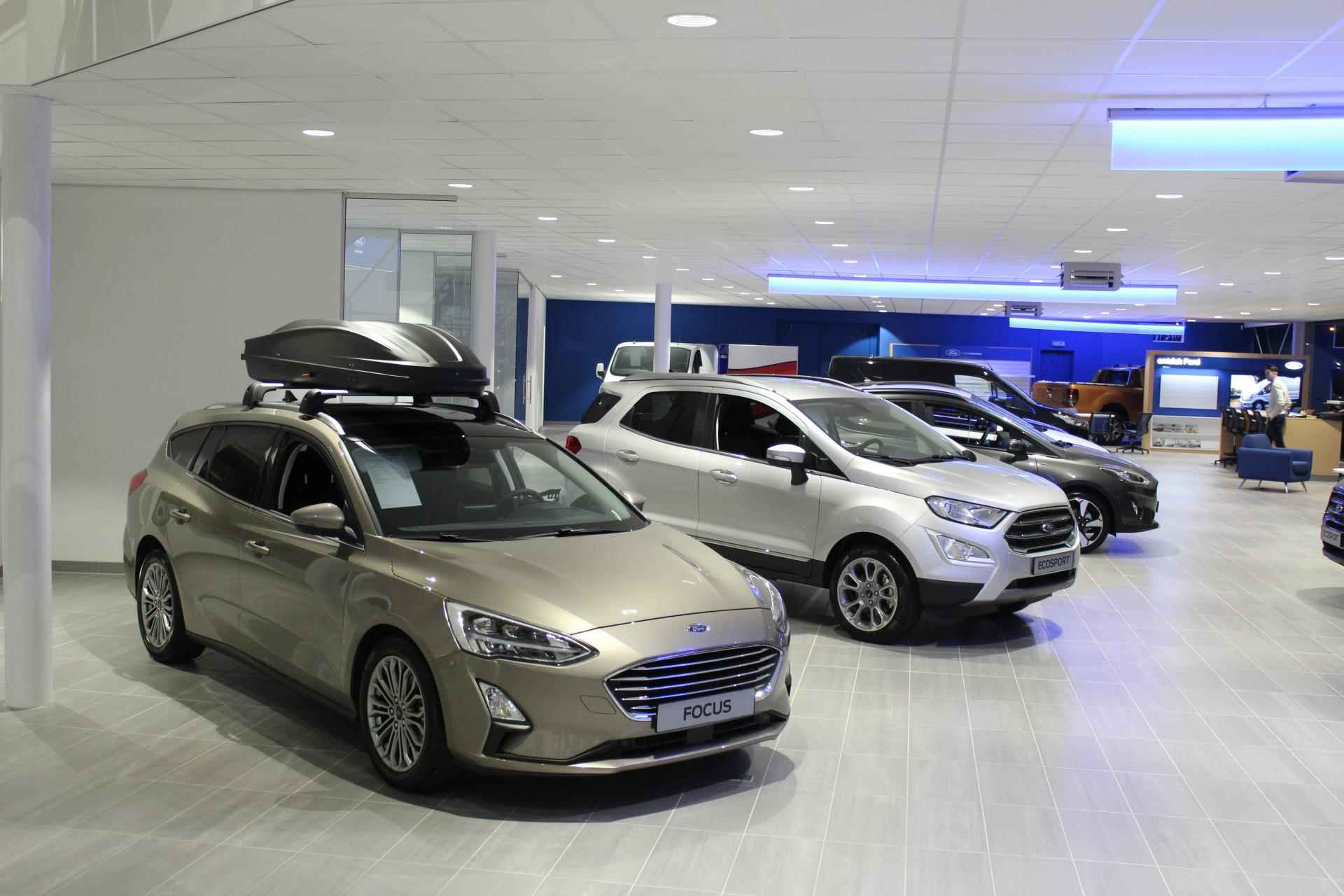 Ford Focus Wagon 1.0 EcoBoost Titanium Business 125pk | Climate control | 17inch lichtmetalen velgen | Navigatie | Parkeer sensoren | Led-koplampen | Keyless entry - 40/46