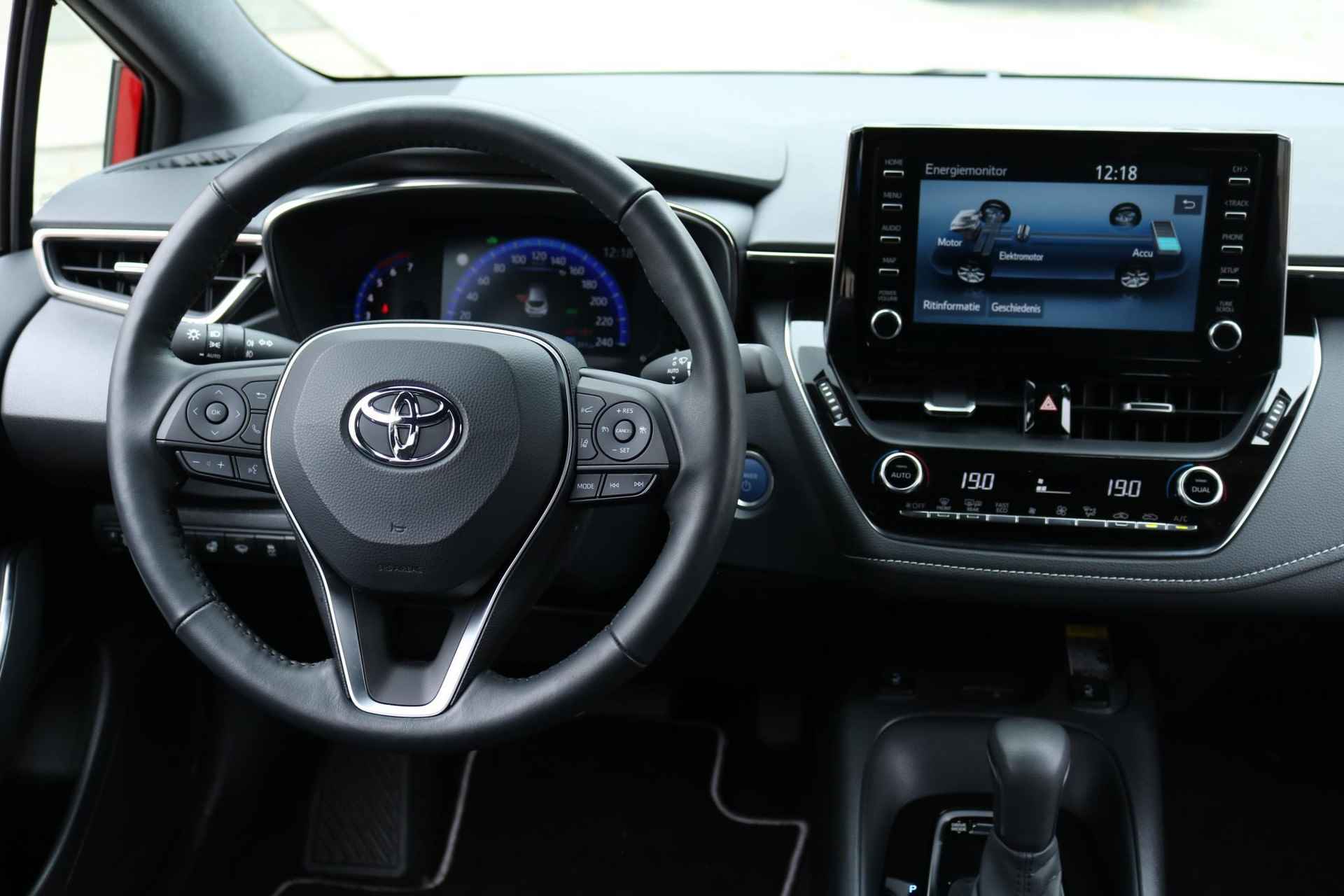 Toyota Corolla 1.8 Hybrid Style | Stuur-stoel-ruitverwarming | - 30/45