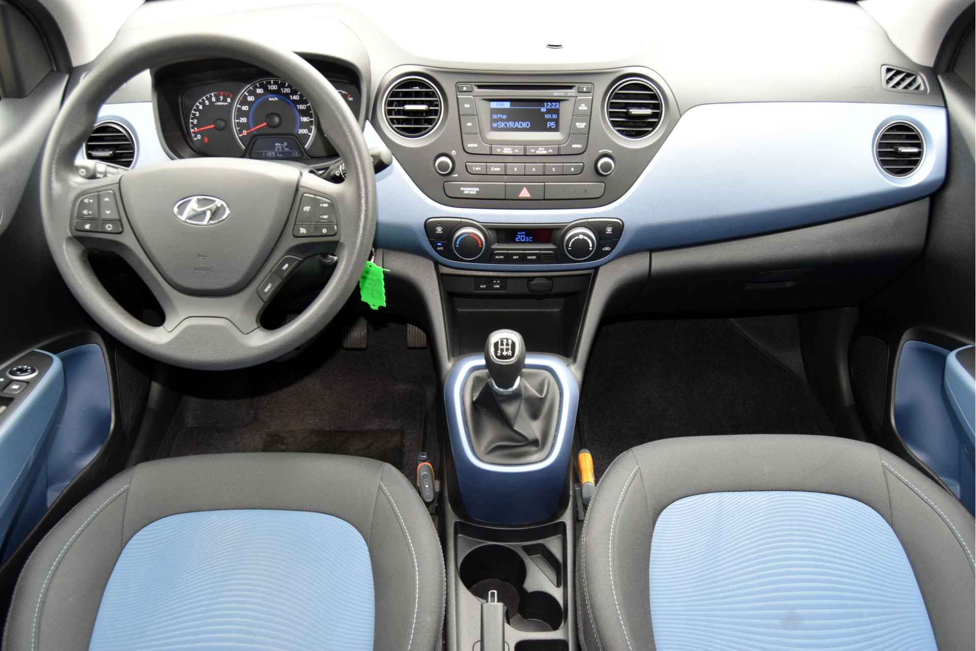 Hyundai i10 1.0i i-Motion Comfort 11.000km NAP 1e eigenaar climate & cruise control Nieuwstaat - 14/37