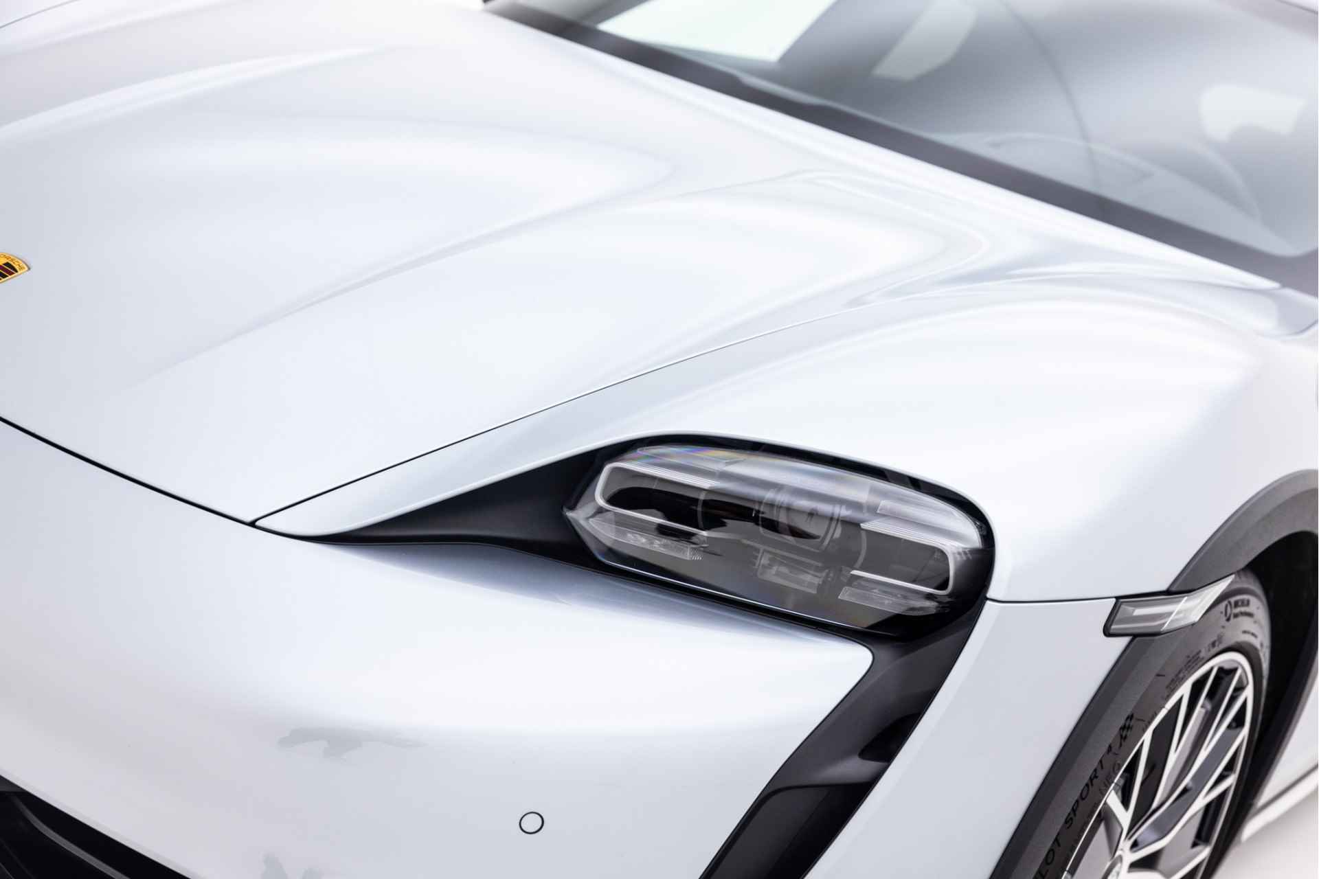 Porsche Taycan Cross Turismo 4S 93 kWh | Pano | InnoDrive | Bose | Surround View - 25/47