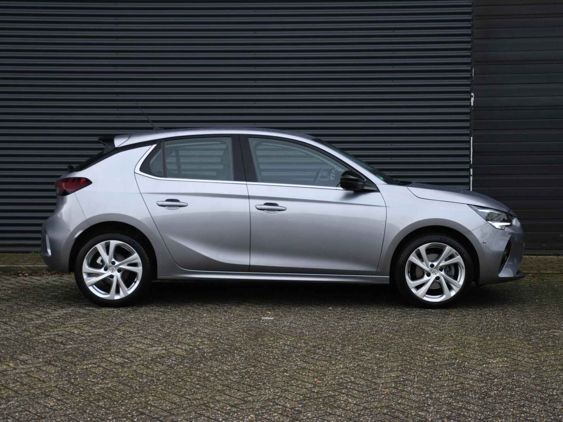 Opel Corsa Elegance 1.2 Turbo 102pk PDC + CAM. | 17''LM | CRUISE.C | DODE HOEK | DAB | AIRCO - 3/27