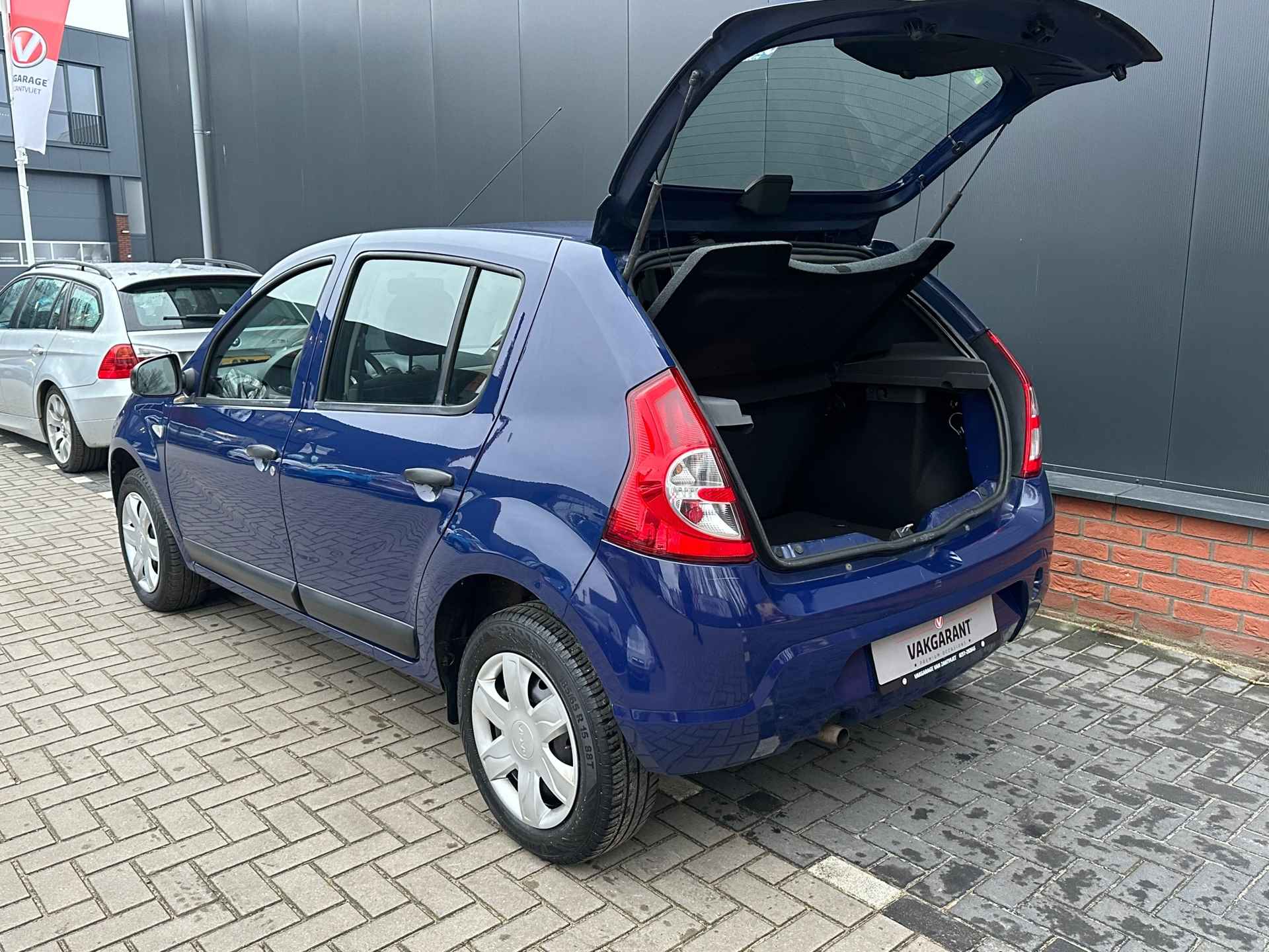 Dacia Sandero 1.2 Ambiance (12 mnd BOVAG garantie) - 28/29