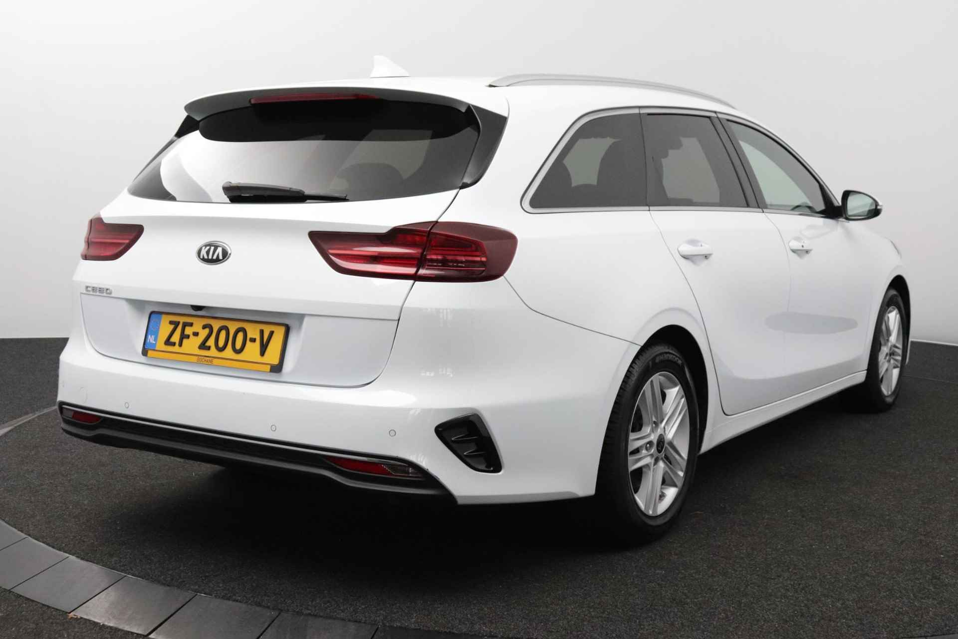 Kia Ceed Sportswagon 1.0 T-GDi DynamicPlusLine | ALL Season Banden| Stoel & Stuur Verwarming| Apple Carplay| - 3/48