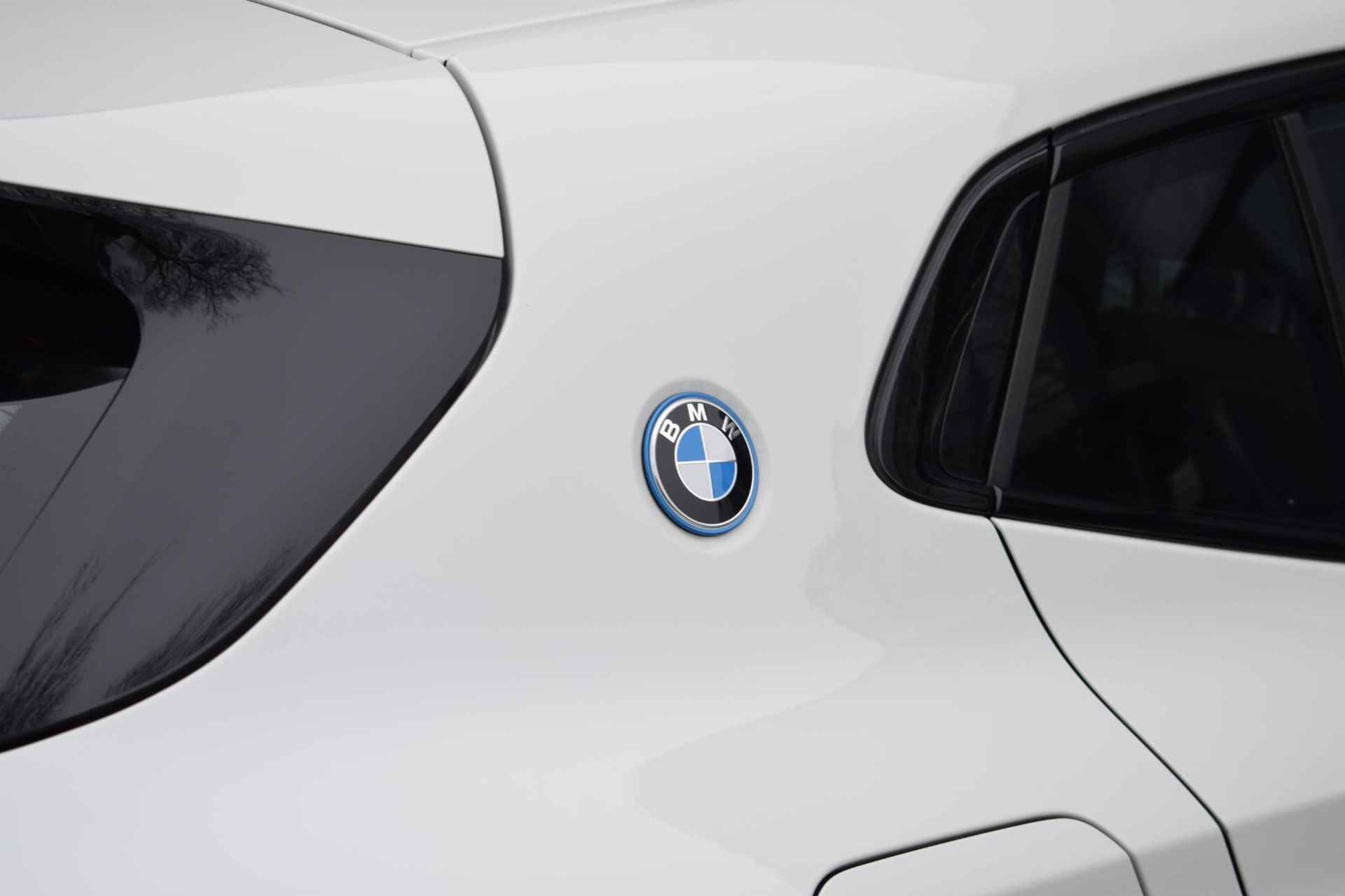 BMW X2 xDrive25e Executive / M-Sport / Pano / Camera / Apple Carplay - 33/59