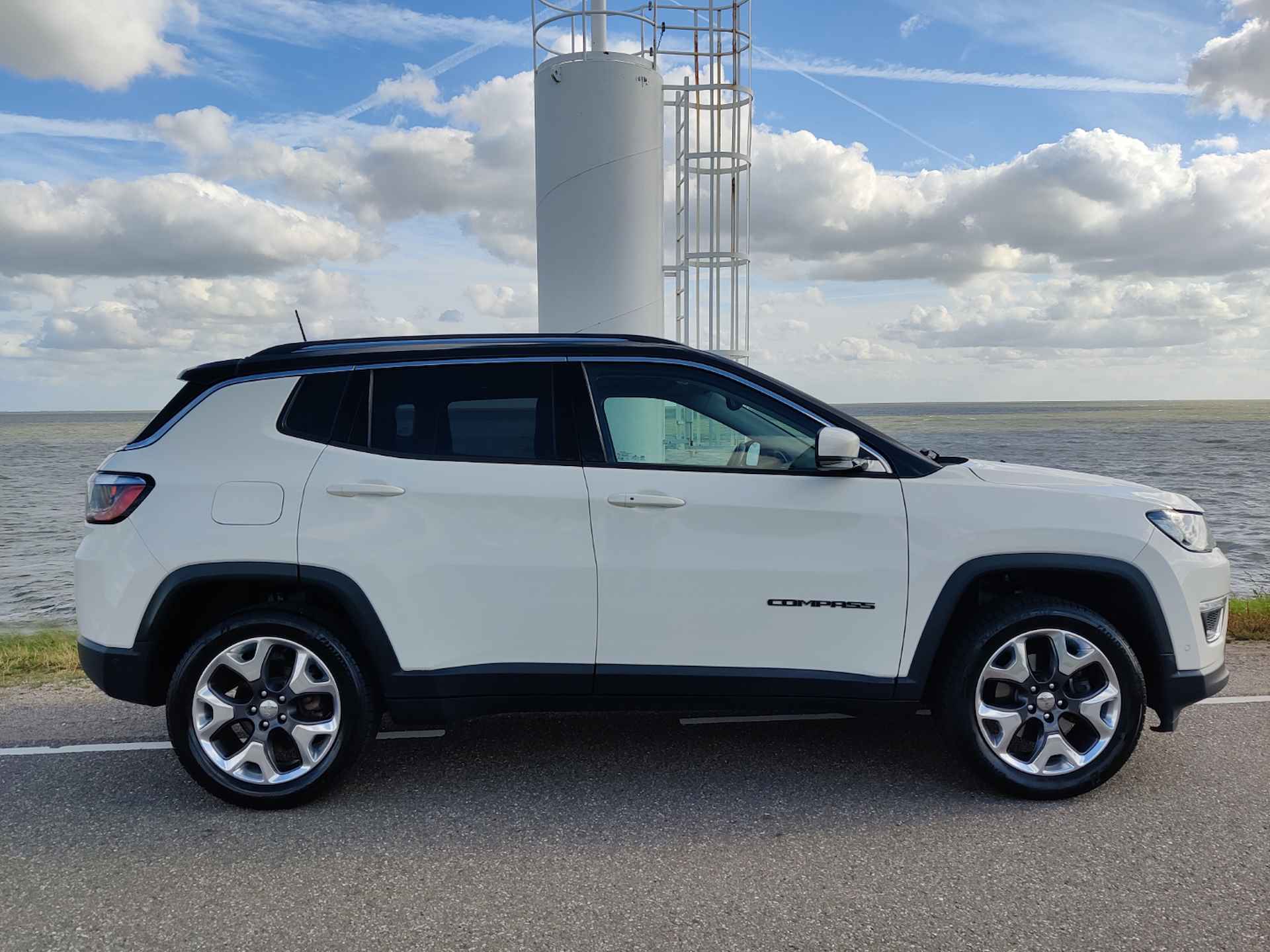 Jeep Compass 1.4 turbo 170PK 1800kg trekgewicht | Limited 4x4 | Full Options | Carplay | Beats - 8/34