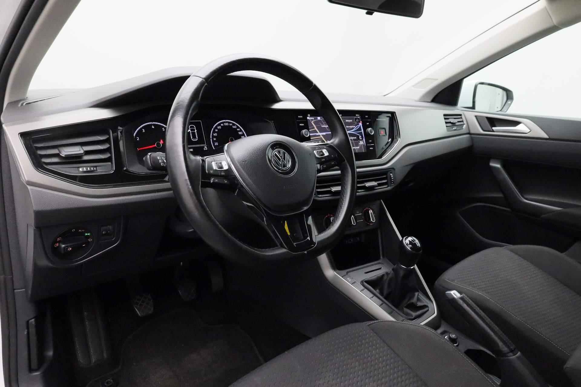 Volkswagen Polo 1.0 TSI 95PK Comfortline | Navi | ACC | Airco | Apple Carplay / Android Auto | DAB | Alarm - 2/32