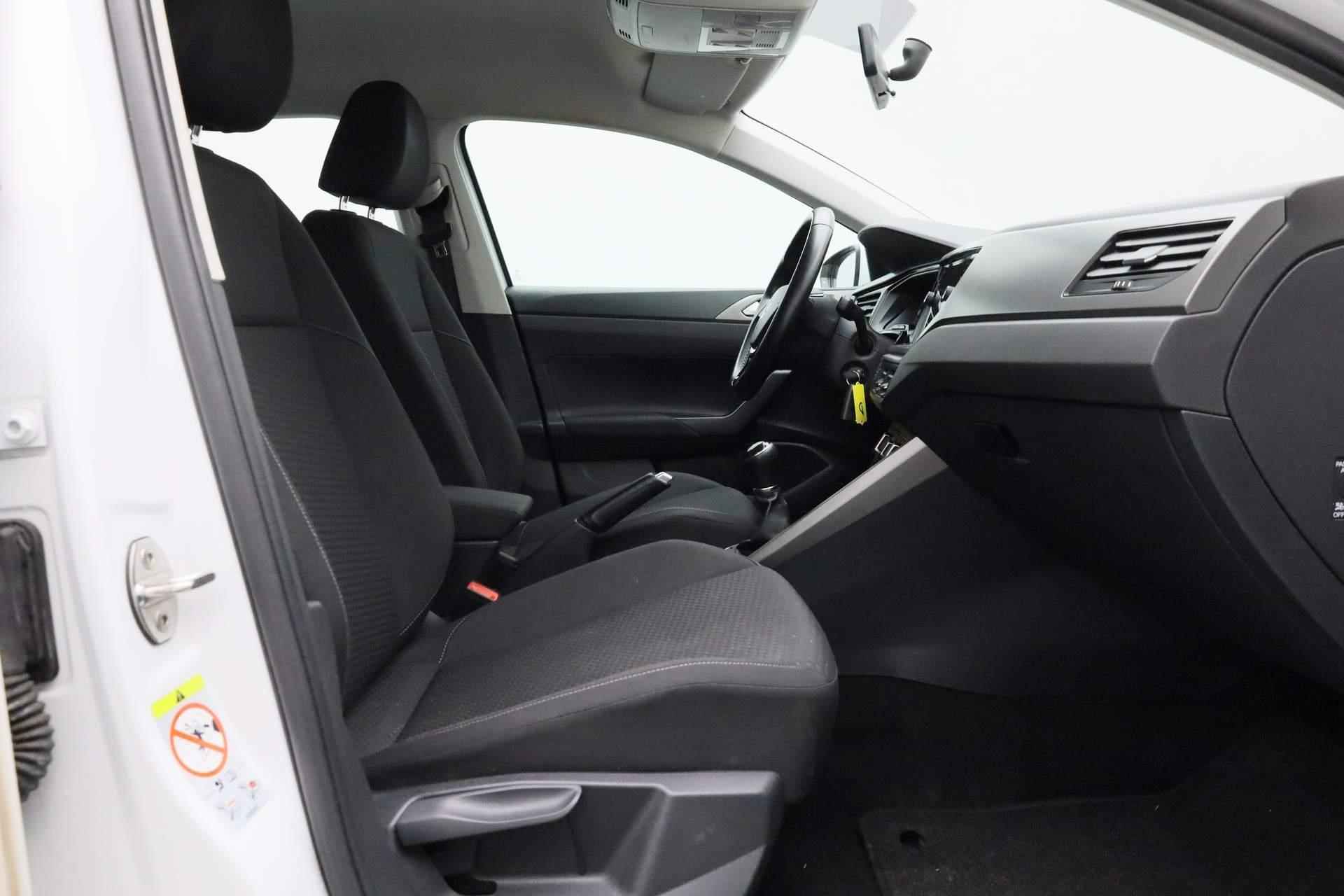 Volkswagen Polo 1.0 TSI 95PK Comfortline | Navi | ACC | Airco | Apple Carplay / Android Auto | DAB | Alarm - 28/32