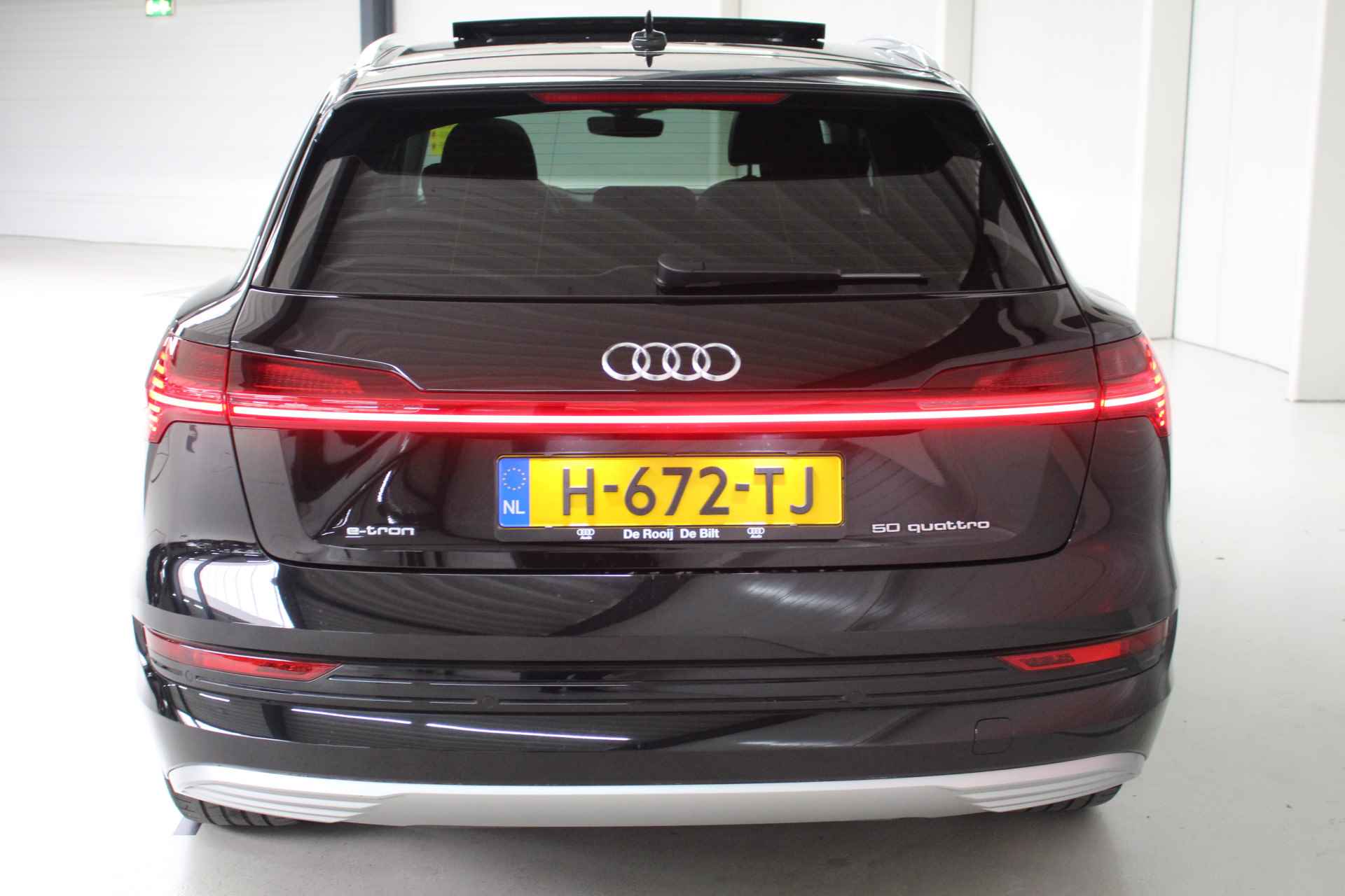 Audi e-tron e-tron 50 quattro Launch edition plus 71 kWh Panoramadak | Leder | Led Verlichting | 4% Bijtelling . - 4/26