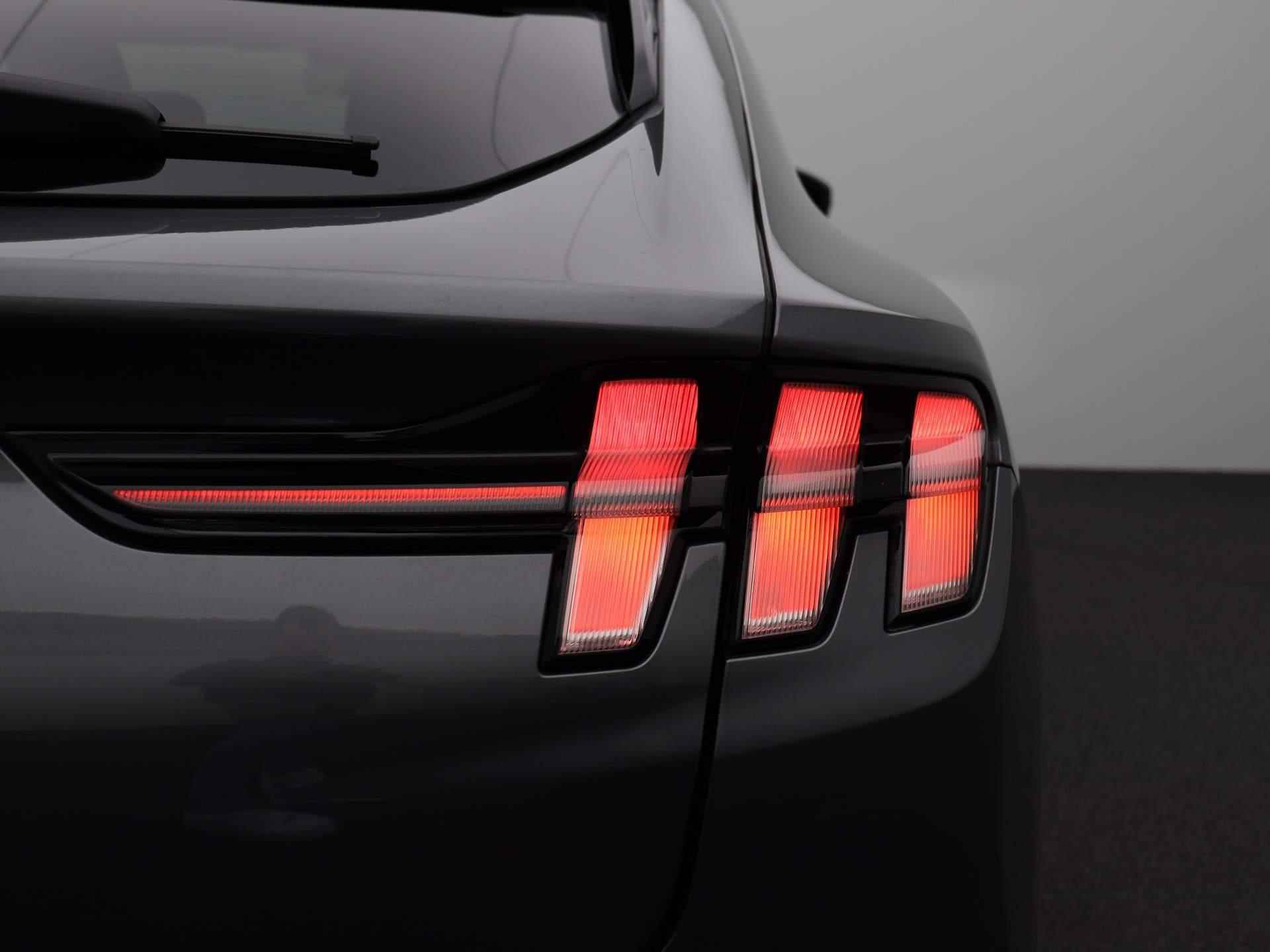 Ford Mustang Mach-E Extended Premium RWD 98 kWh Aut. | Leder | B&O Soundsysyem | Navigatie | DAB | Apple carplay | Adaptive Cruise | Elektrische stoelen | Camera - 38/44