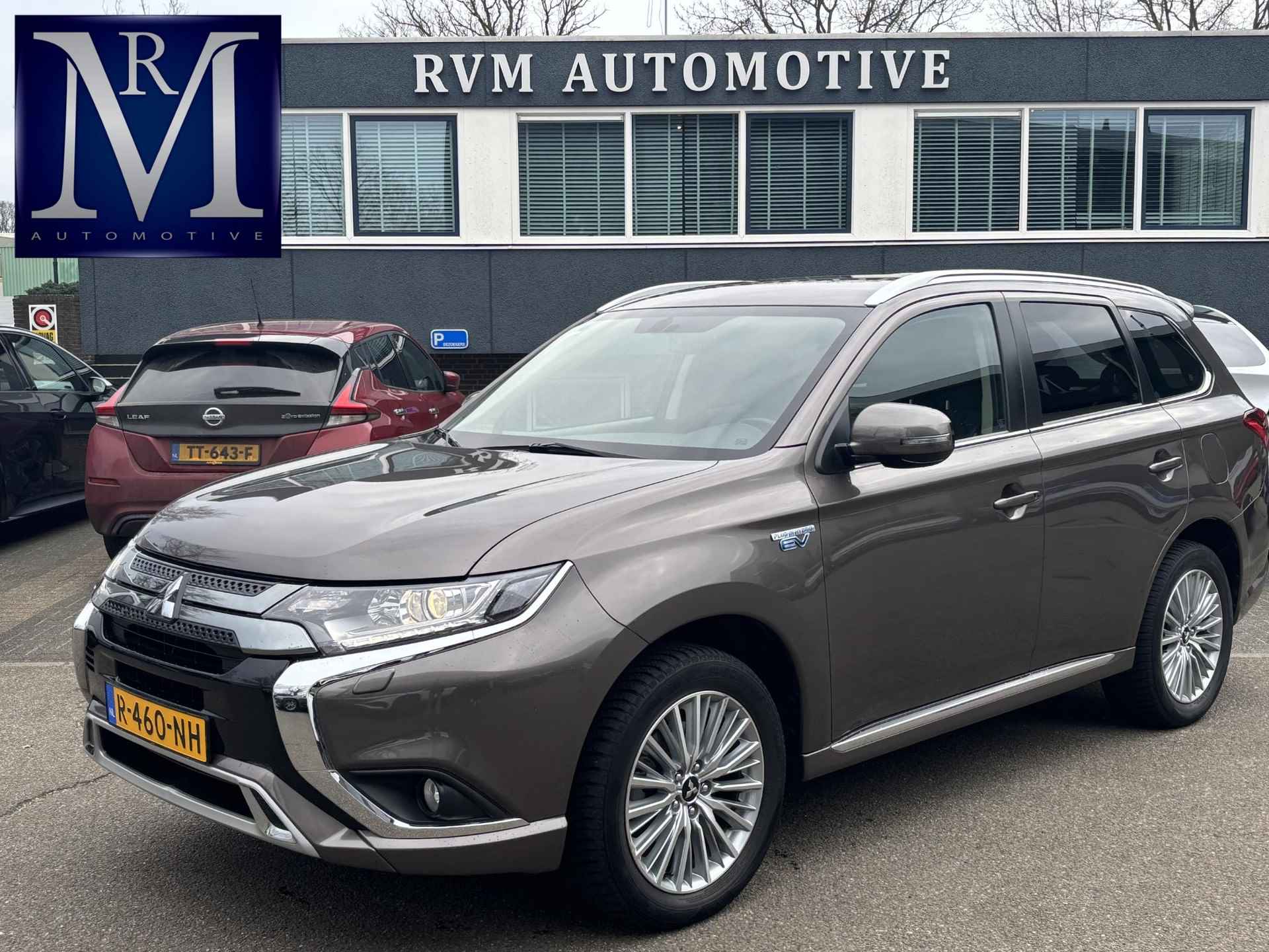 Mitsubishi Outlander 2.4 PHEV Intense+ ELEK STOEL| AFN. TREKHAAK| CAMERA| RIJKLAAPRIJS INCL. 12 MAANDEN BOVAG GARANTIE|