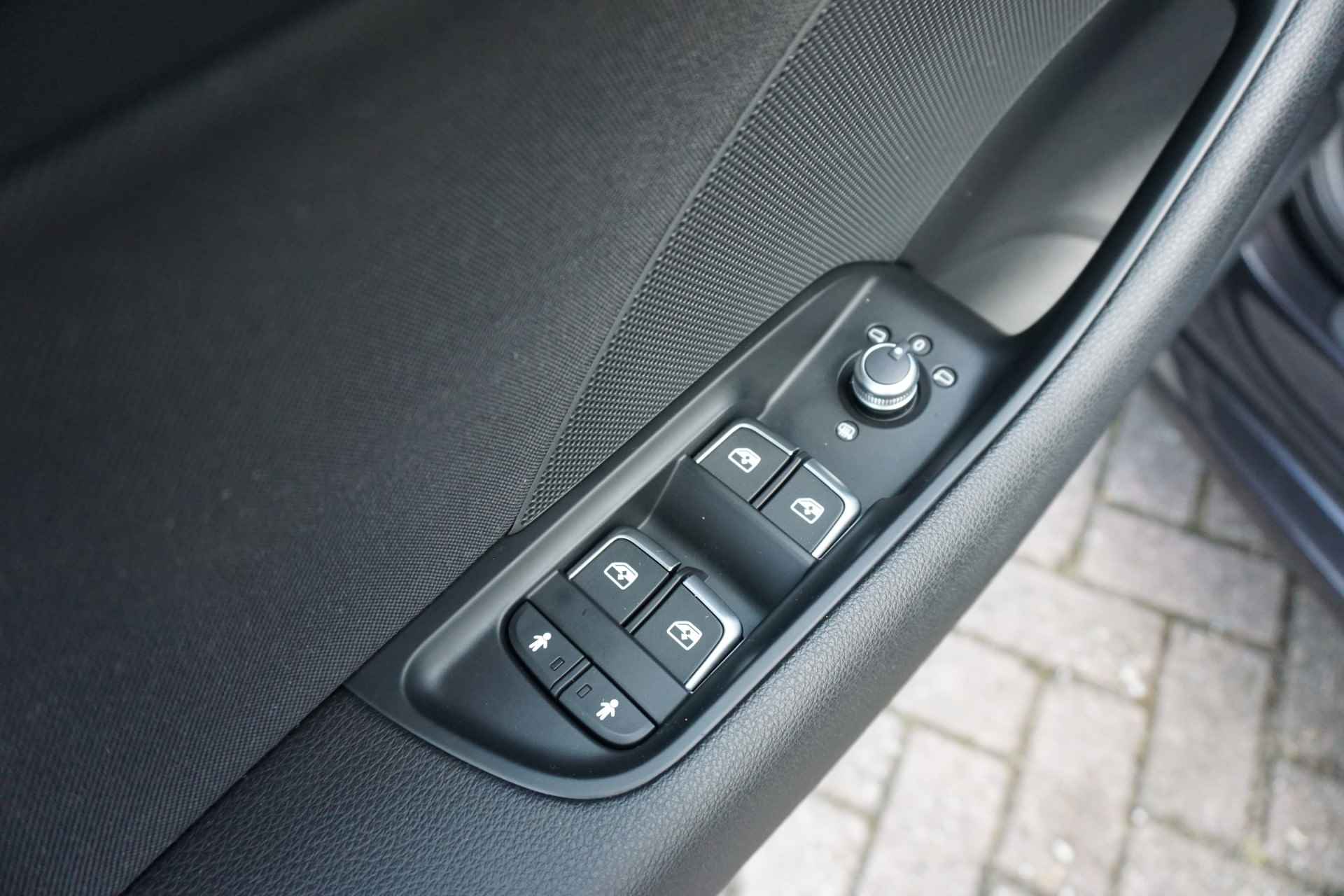 Audi A3 Limousine 1.0 TFSI 115PK S-Tronic Sport Lease Edition Navi | ECC | PDC | LED *All in prijs* - 9/32