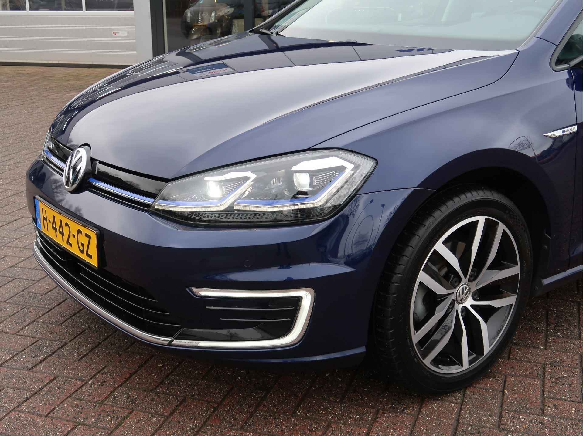 Volkswagen e-Golf E-DITION | Virtual | Leder | Dynaudio | Camera | W.Pomp | 17'' | - 9/32