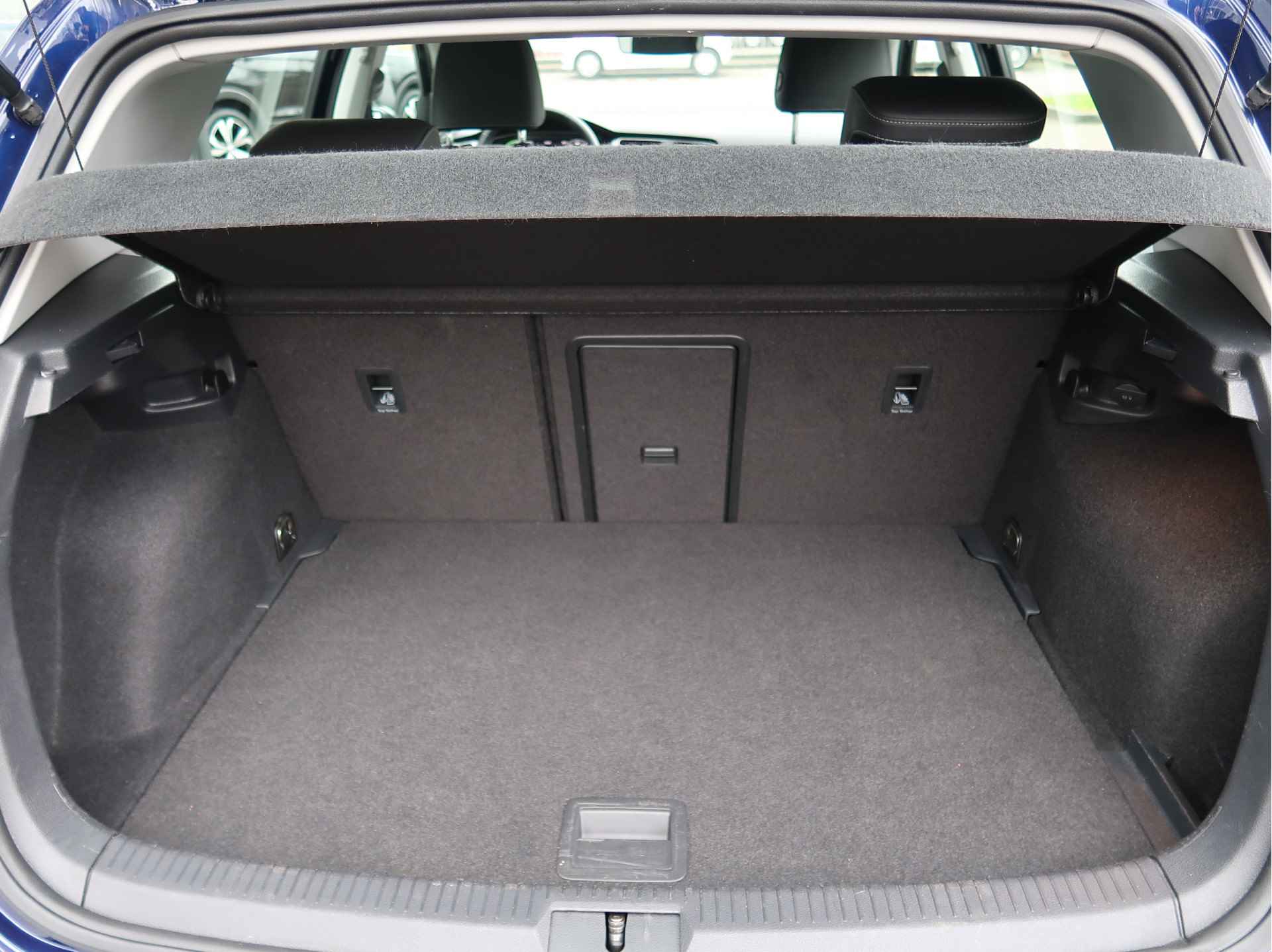 Volkswagen e-Golf E-DITION | Virtual | Leder | Dynaudio | Camera | W.Pomp | 17'' | - 23/32