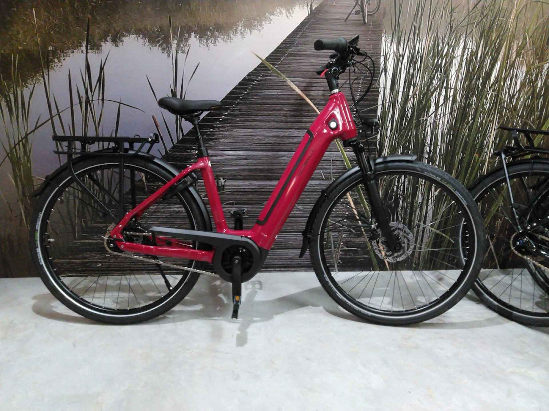 Velo de Ville AEB 490 Dames Ruby Red Glans 48cm 2024 - 1/1