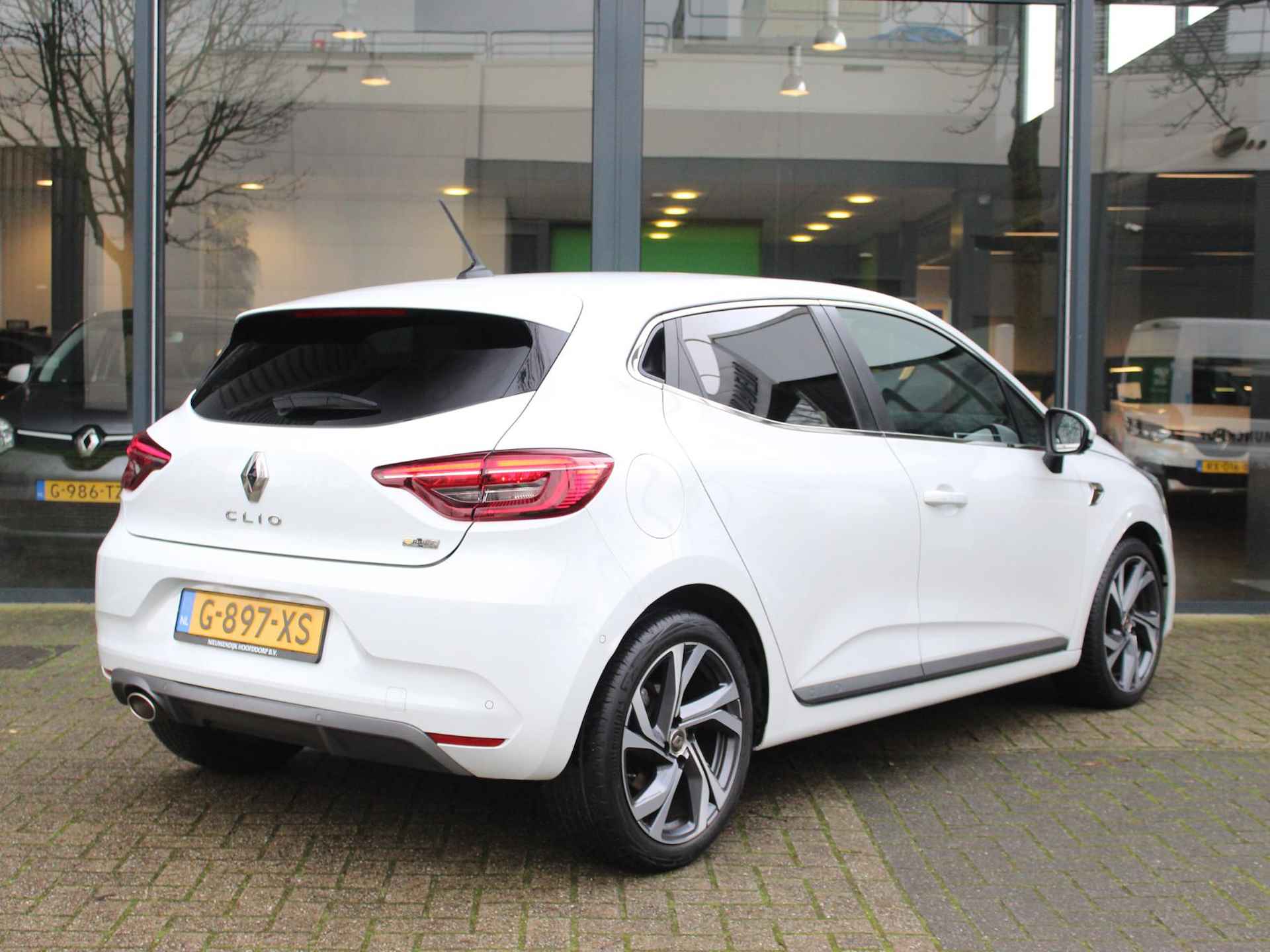 Renault Clio 1.3 TCe R.S. Line AUTOMAAT / 1E EIGENAAR / DEALER OND. / BOSE / 360° CAMERA / PDC 360 / BLIND SPOT / 9,3'' R-LINK NAVI / APPLE CARPLAY / ANDROID AUTO / 17'' LMV - 4/53