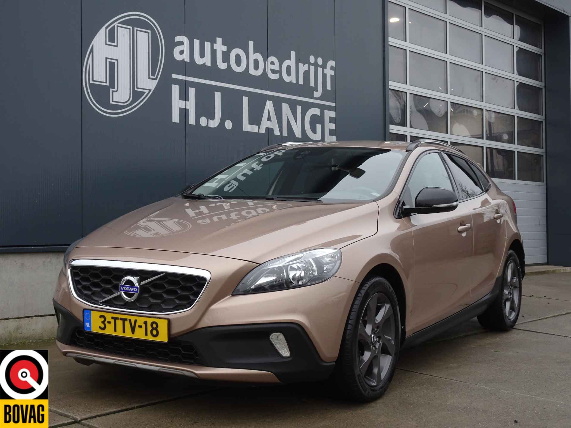 Volvo V40 Cross Country 1.6 T4 Momentum - 2/38