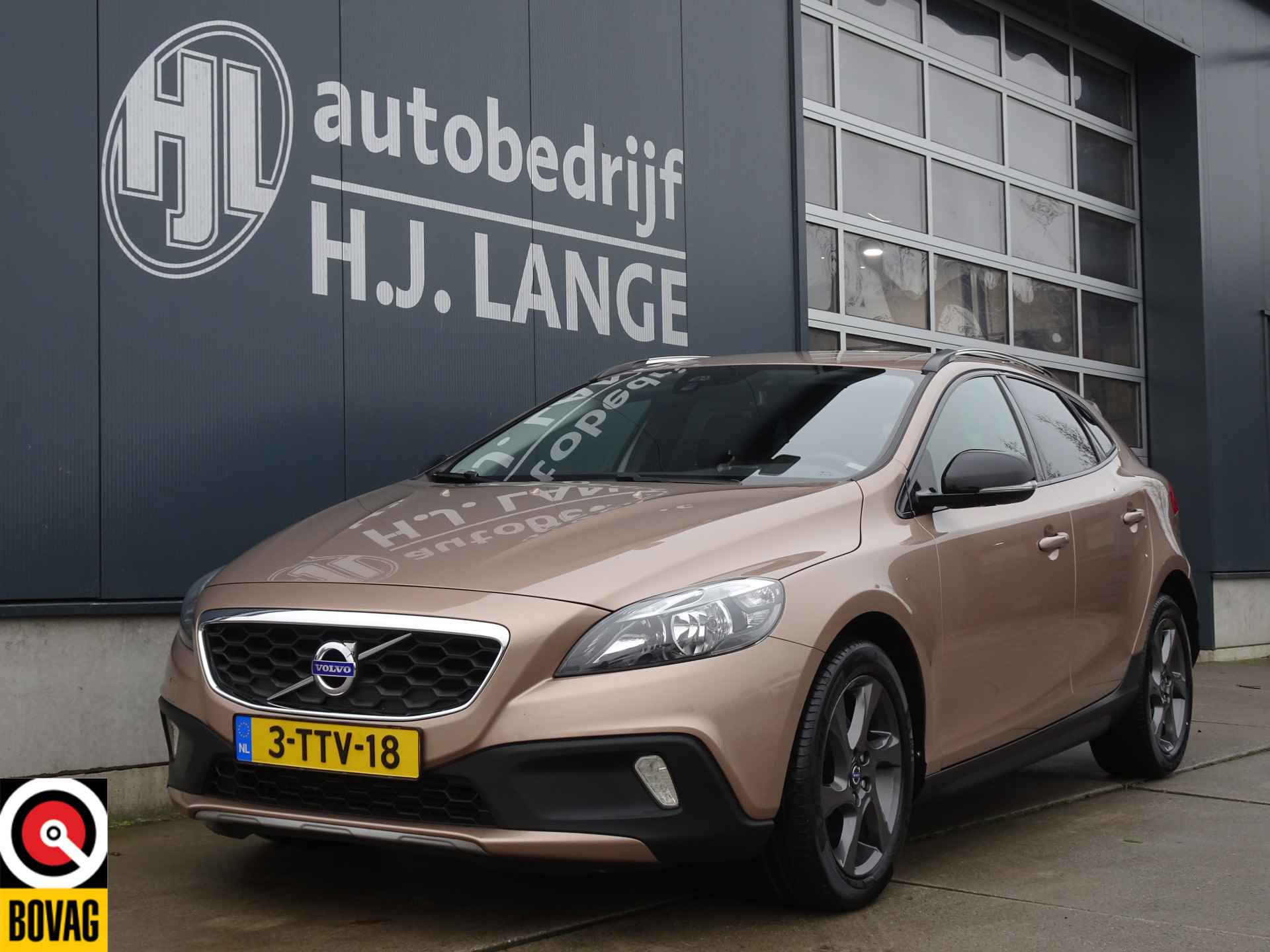 Volvo V40 Cross Country 1.6 T4 Momentum - 5/38