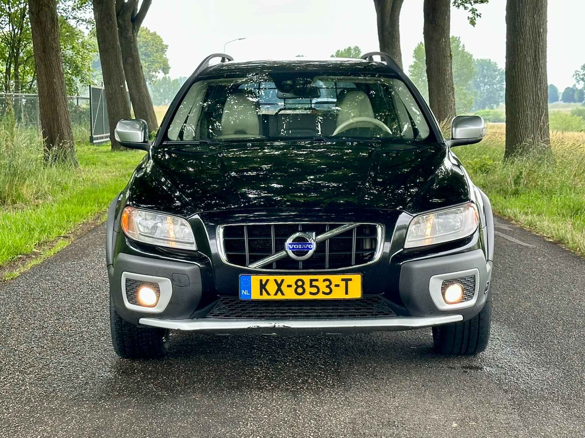 Volvo XC70 2.4 D5 Kinetic | Dealer onderhouden | Vijfcilinder | Trekhaak - 4/22