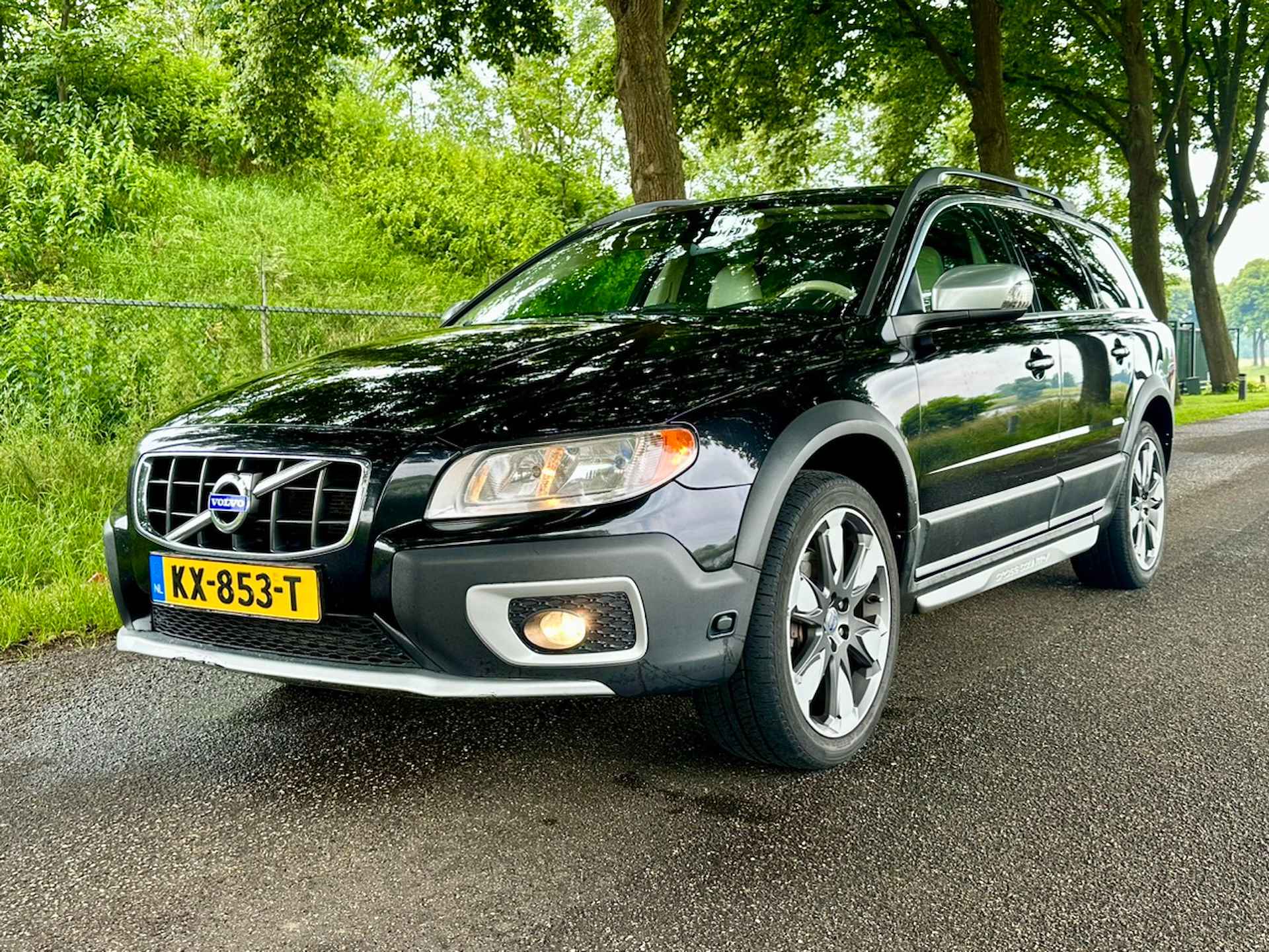 Volvo XC70 2.4 D5 Kinetic | Dealer onderhouden | Vijfcilinder | Trekhaak - 6/22