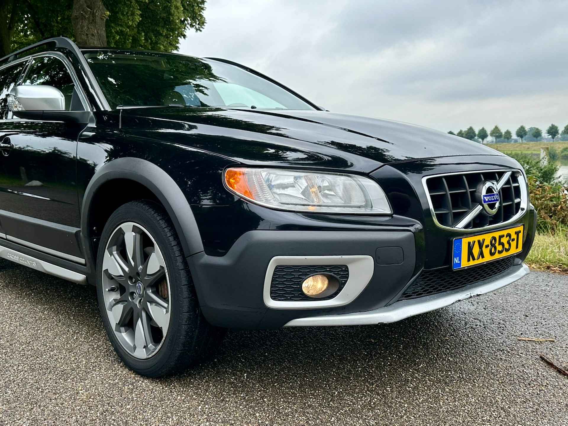 Volvo XC70 2.4 D5 Kinetic | Dealer onderhouden | Vijfcilinder | Trekhaak - 21/22