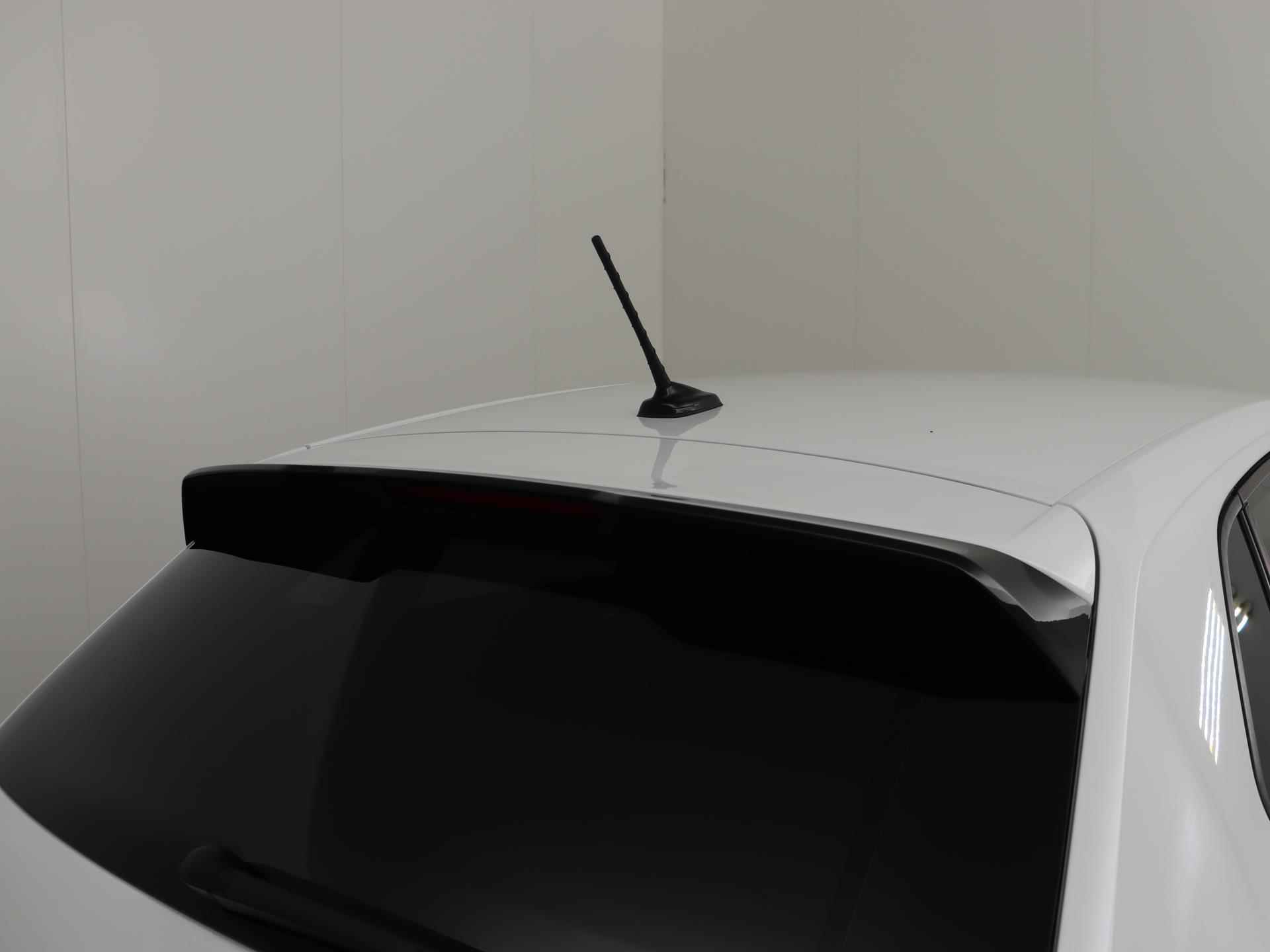 Volkswagen Polo 1.0 TSI 95PK R-Line | IQ.Light | Camera | Navigatie | Apple CarPlay | Keyless | 17" 'Bergamo' | Adaptive Cruise | Getint Glas | - 47/47