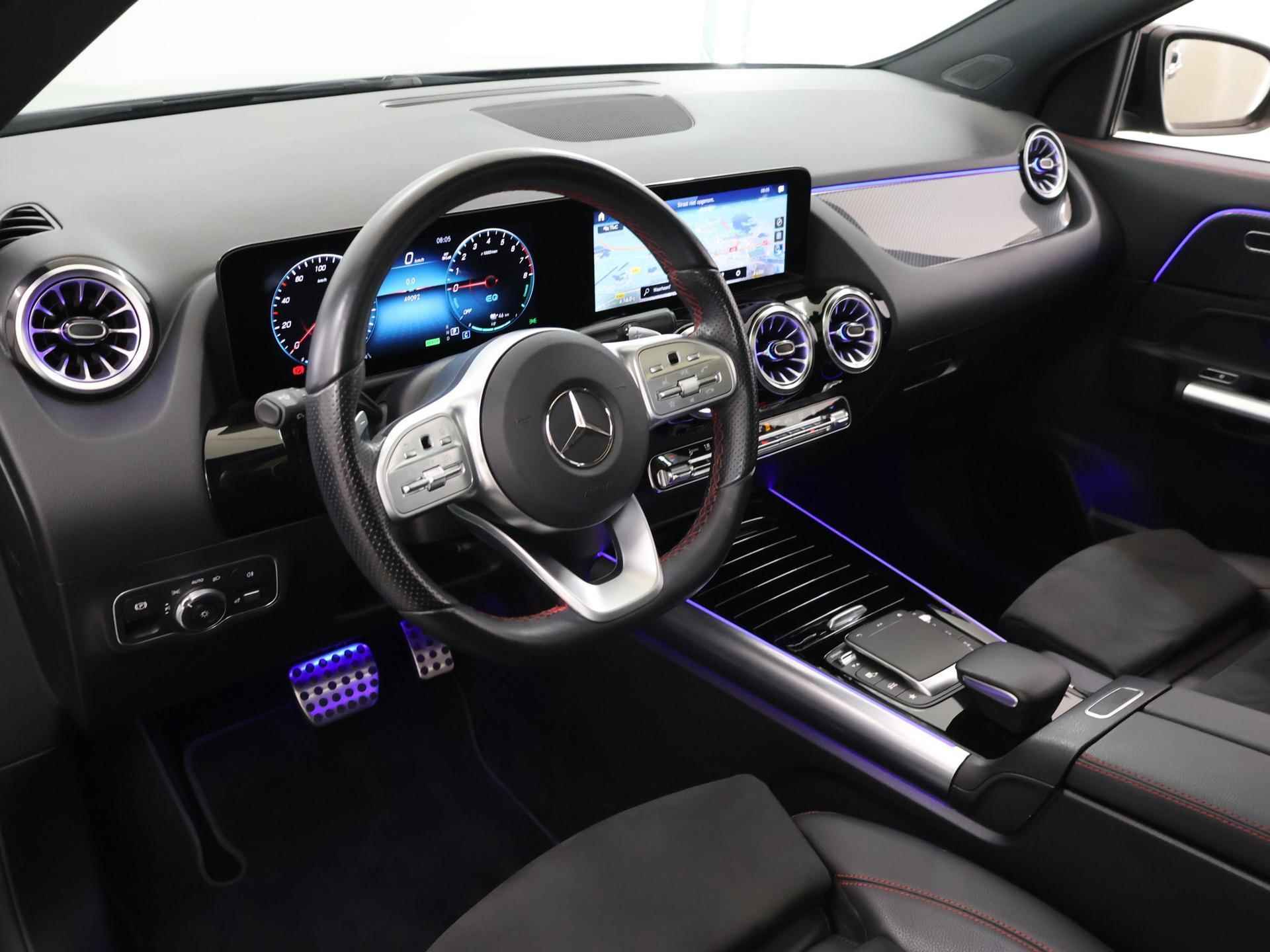 Mercedes-Benz GLA-klasse 250 e AMG Line | Apple carplay & Android auto | Panoramadak | Parkeercamera | Multibeam lead | Sfeerverlichting | Nightpakket - 8/51