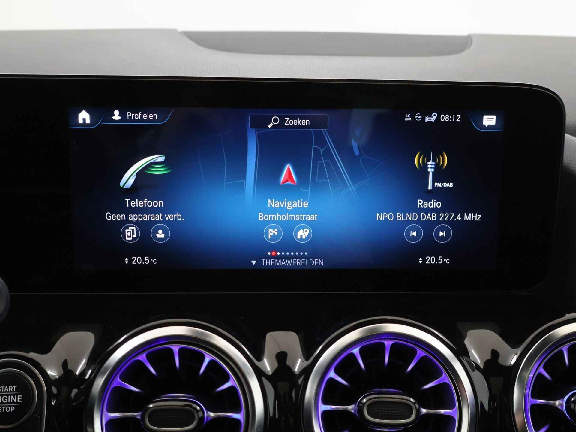 Mercedes-Benz GLA-klasse 250 e AMG Line | Apple carplay & Android auto | Panoramadak | Parkeercamera | Multibeam lead | Sfeerverlichting | Nightpakket - 27/51